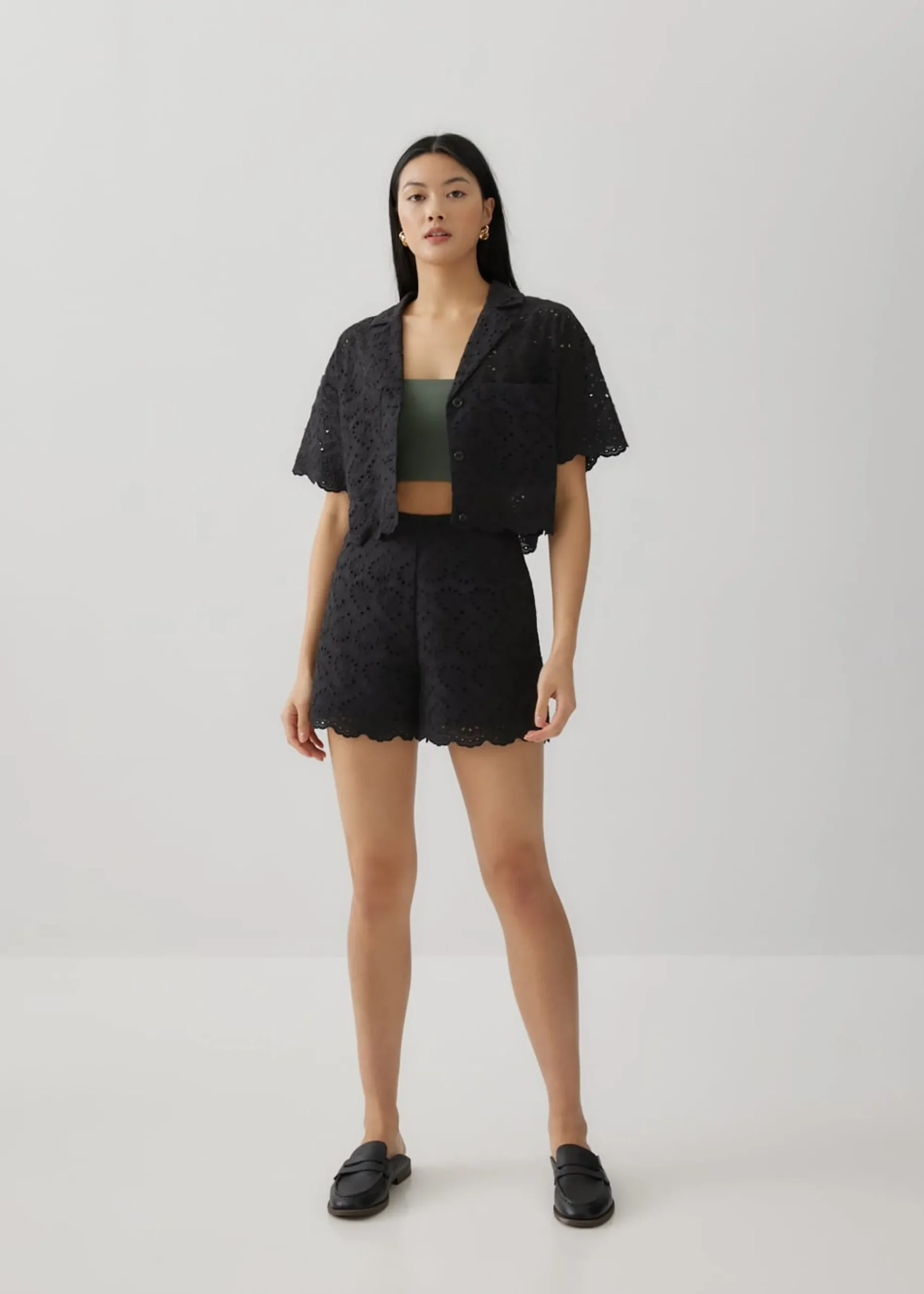 Alodia Broderie Crop Shirt