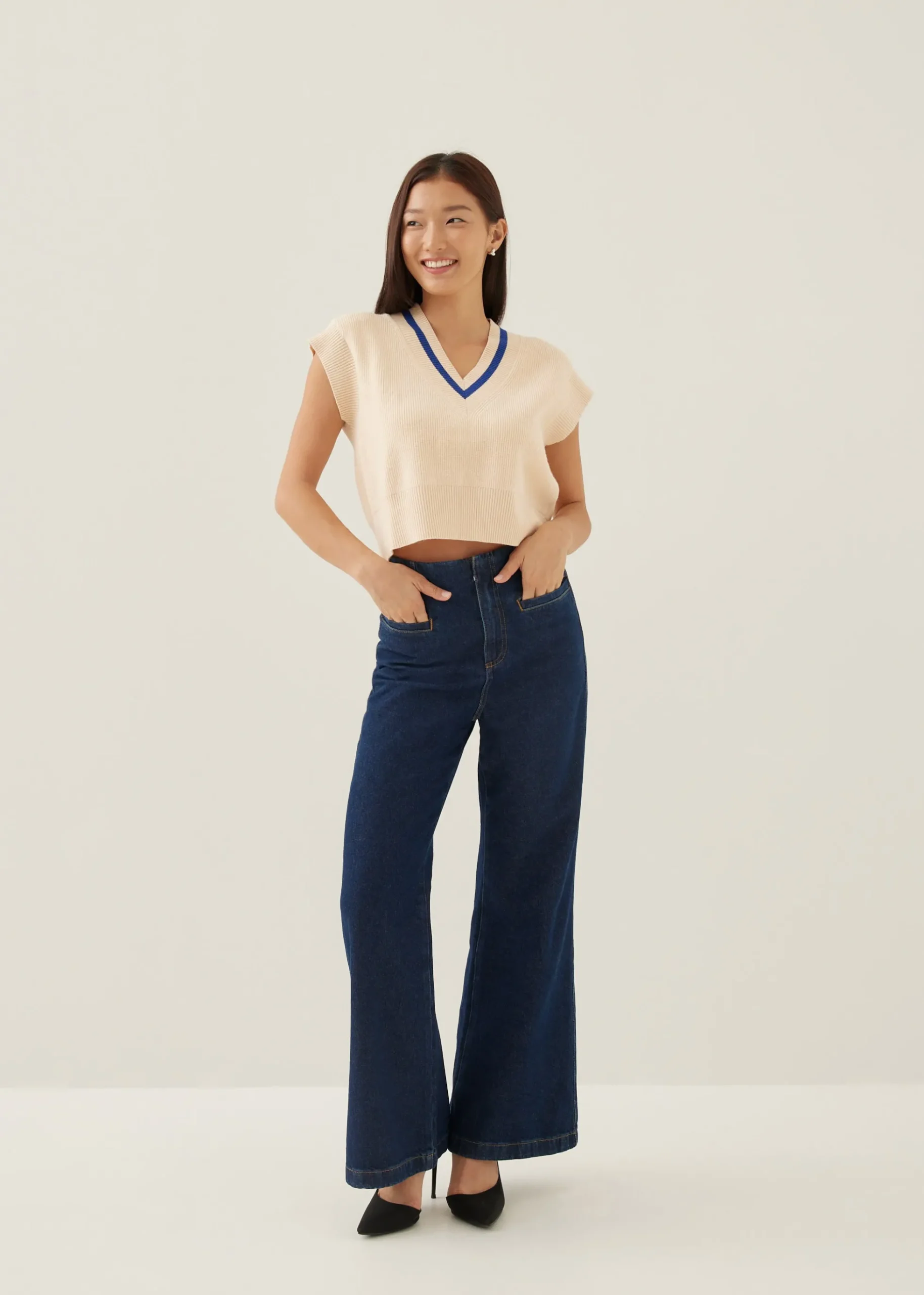 Anisse Loose V-neck Knit Top