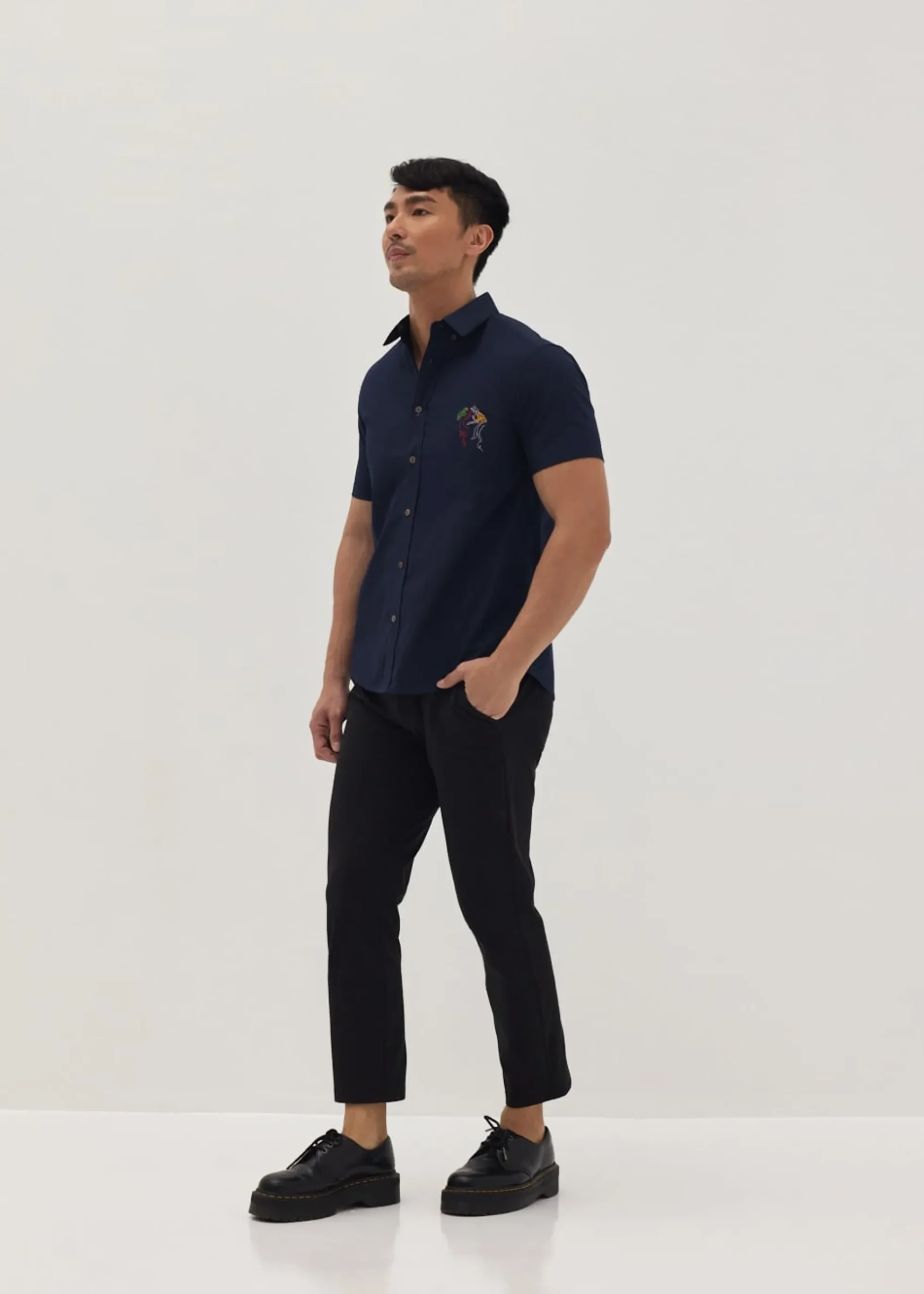 Austyn Unisex Embroidered Poplin Shirt in Humble Abode