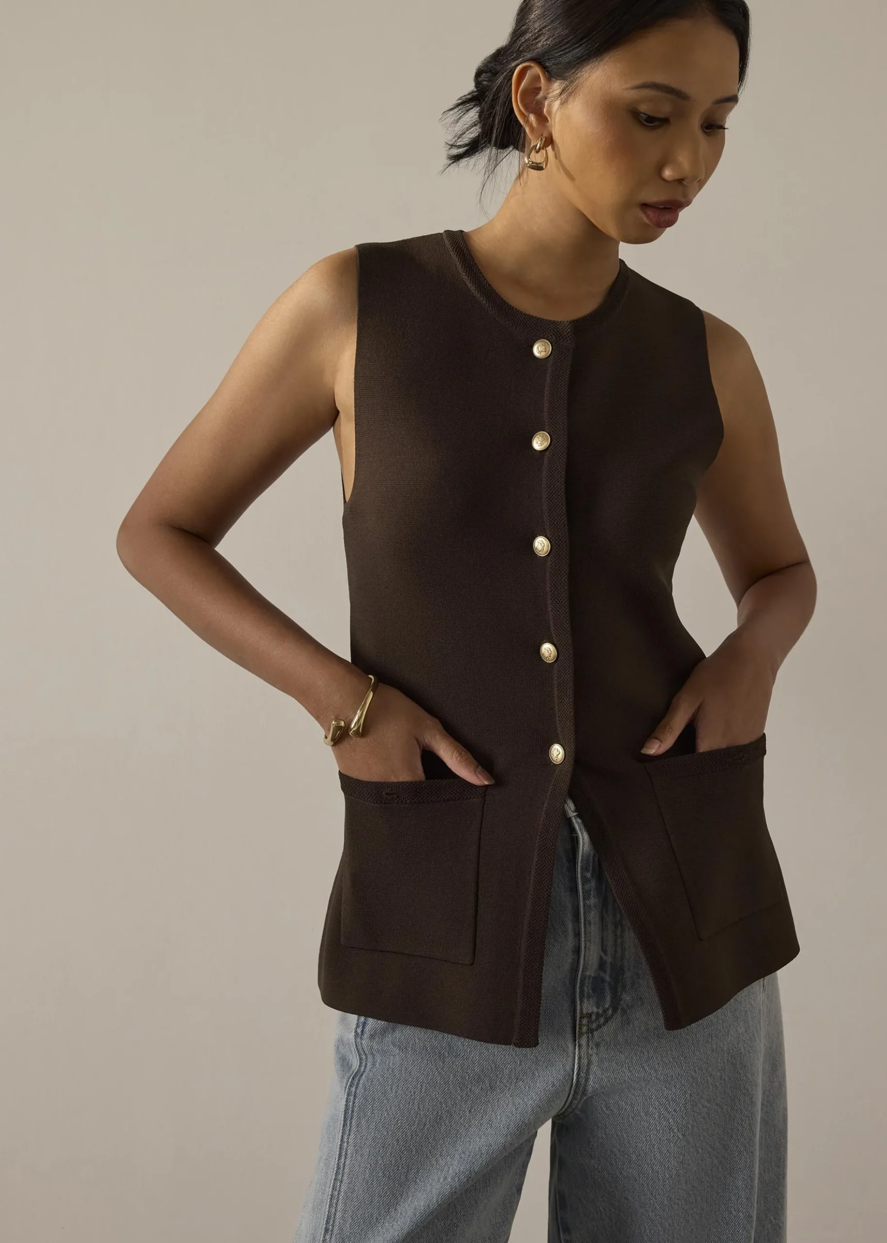 Ayami Knit Fitted Vest