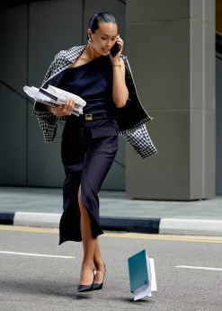 Belted Column Buckle Skirt