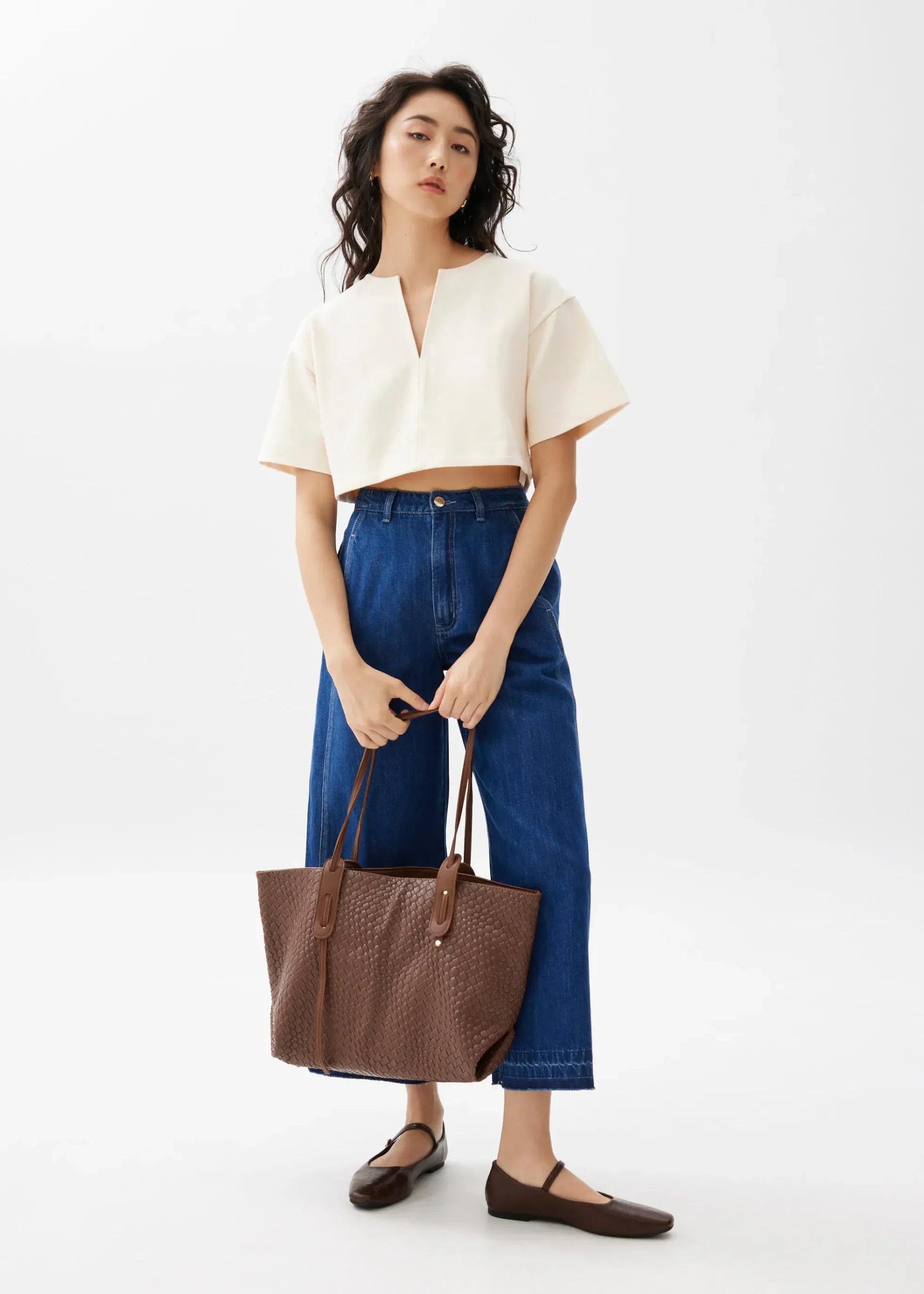 Boxy Notch Collar Crop Tee