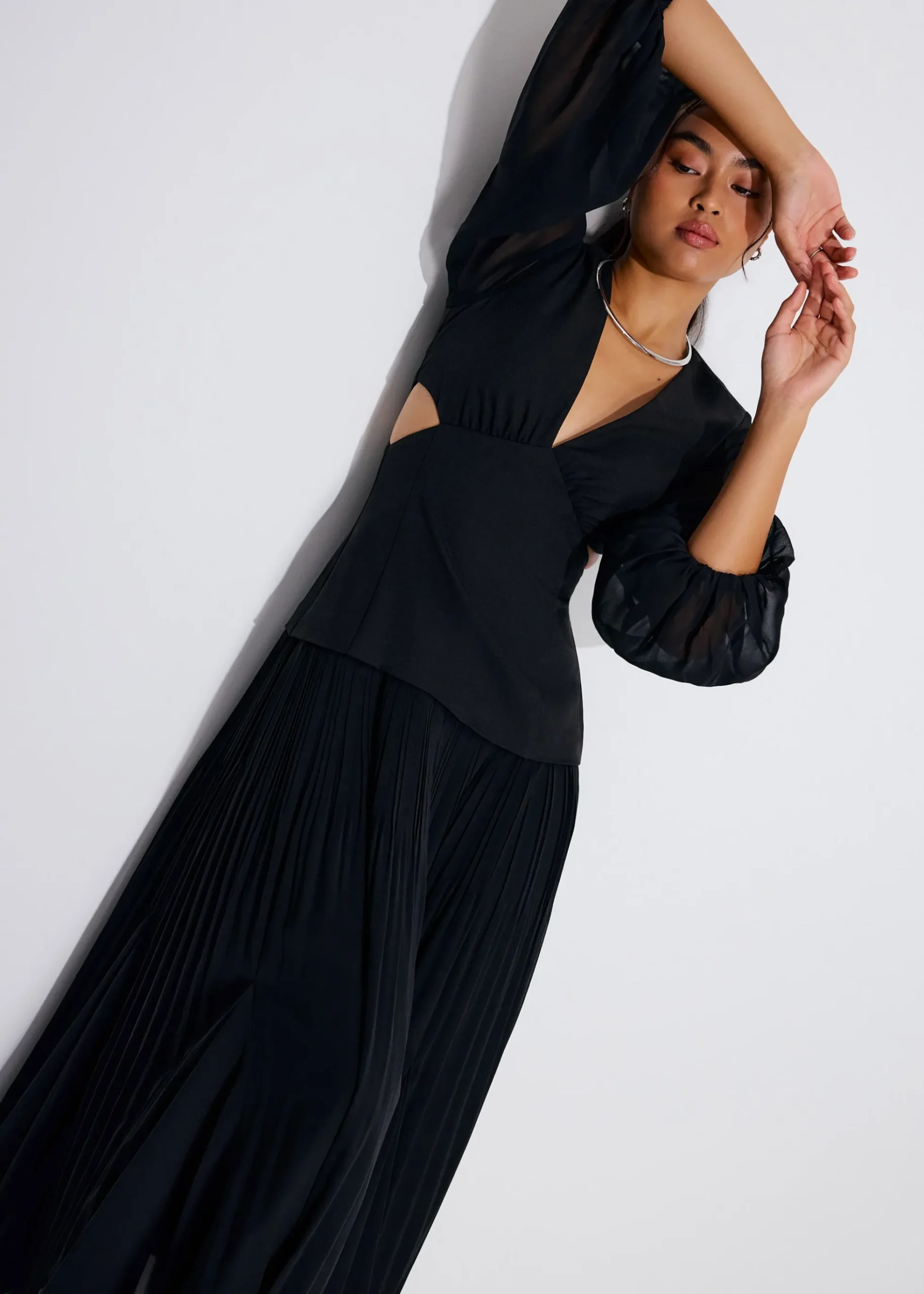 BraFree by LB Cut Out Georgette V-neck Puff Sleeve Fit & Flare Maxi Dress