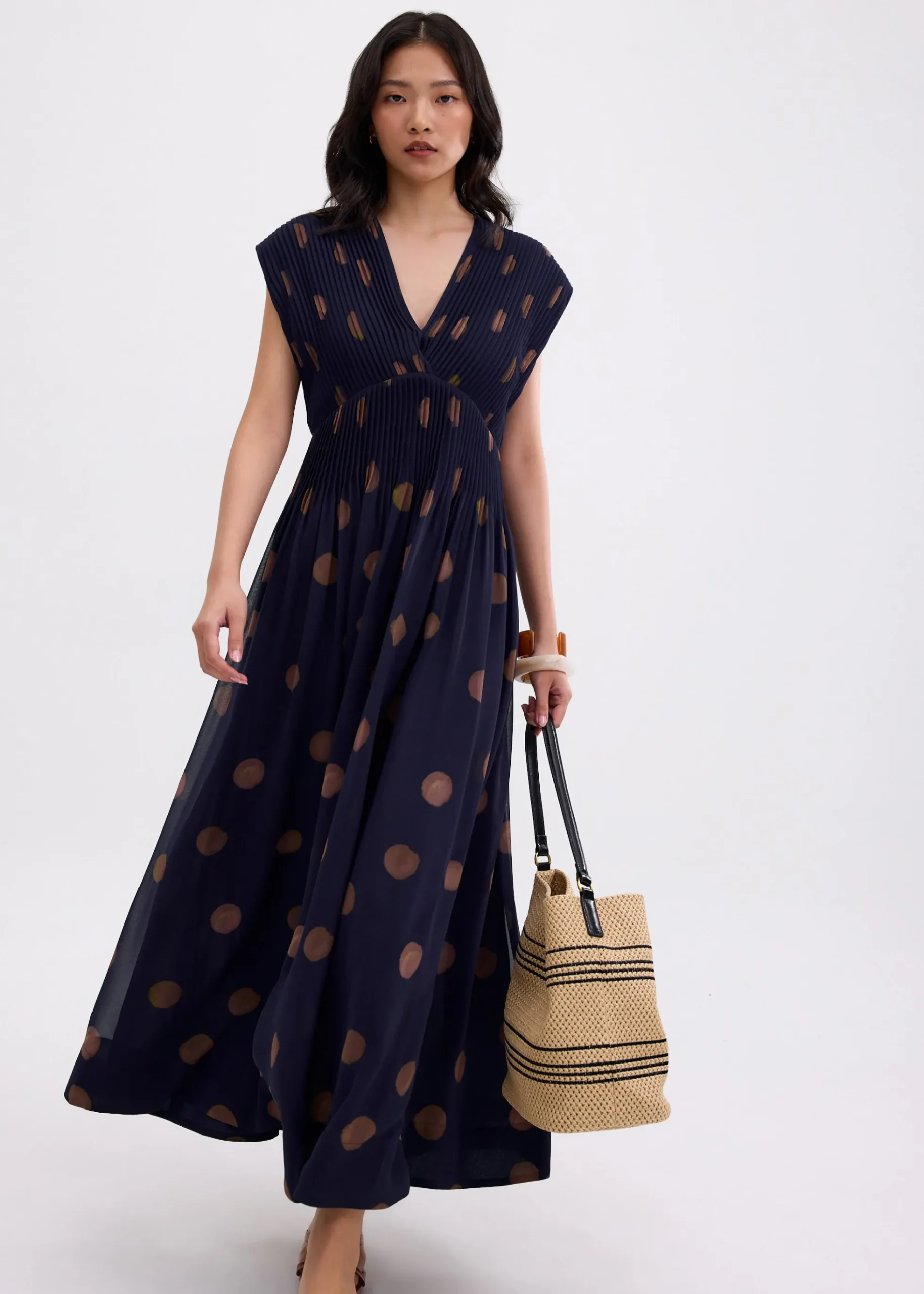 BraFree by LB Plisse V-neck Fit & Flare Maxi Dress in Brushed Dots
