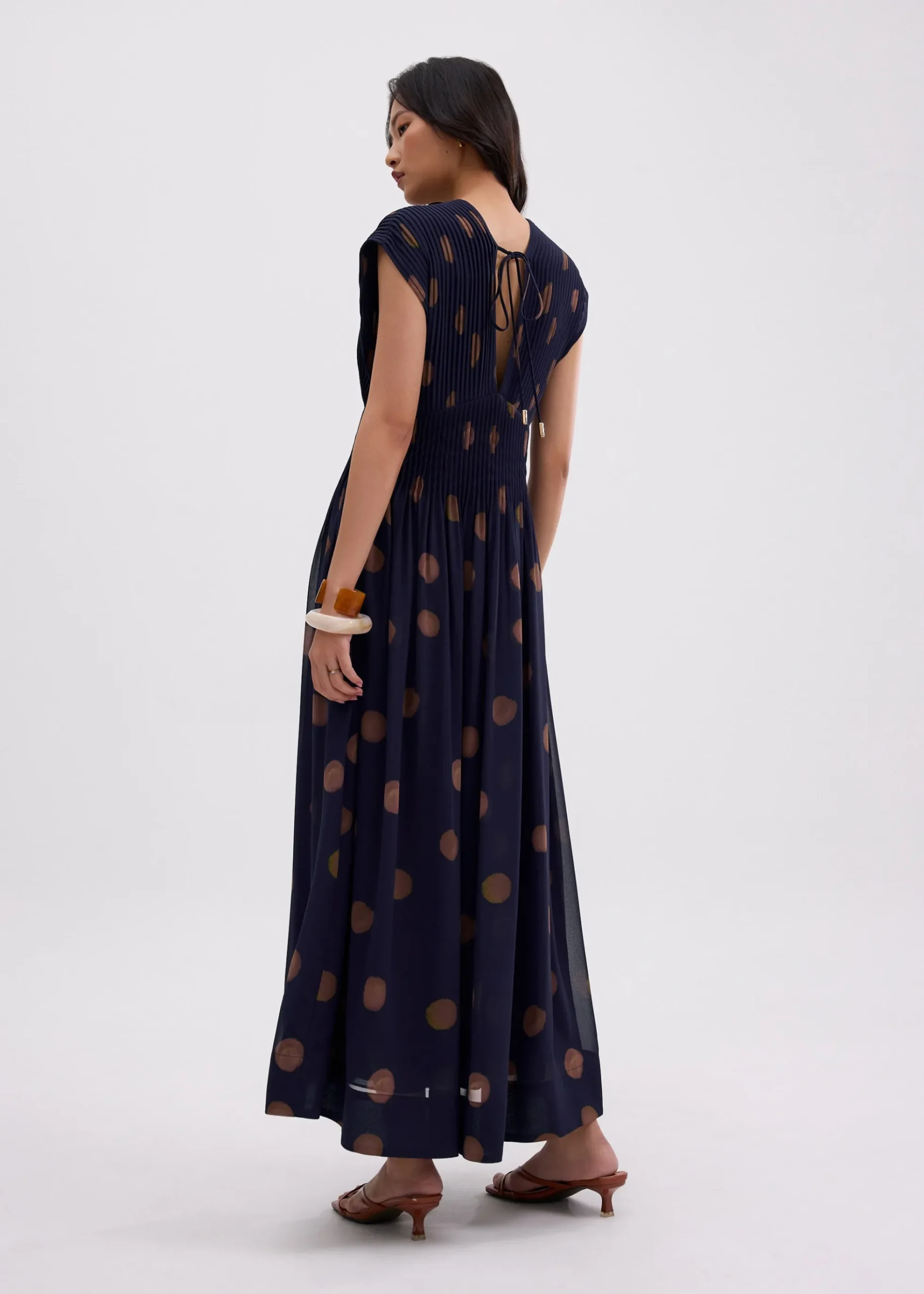 BraFree by LB Plisse V-neck Fit & Flare Maxi Dress in Brushed Dots