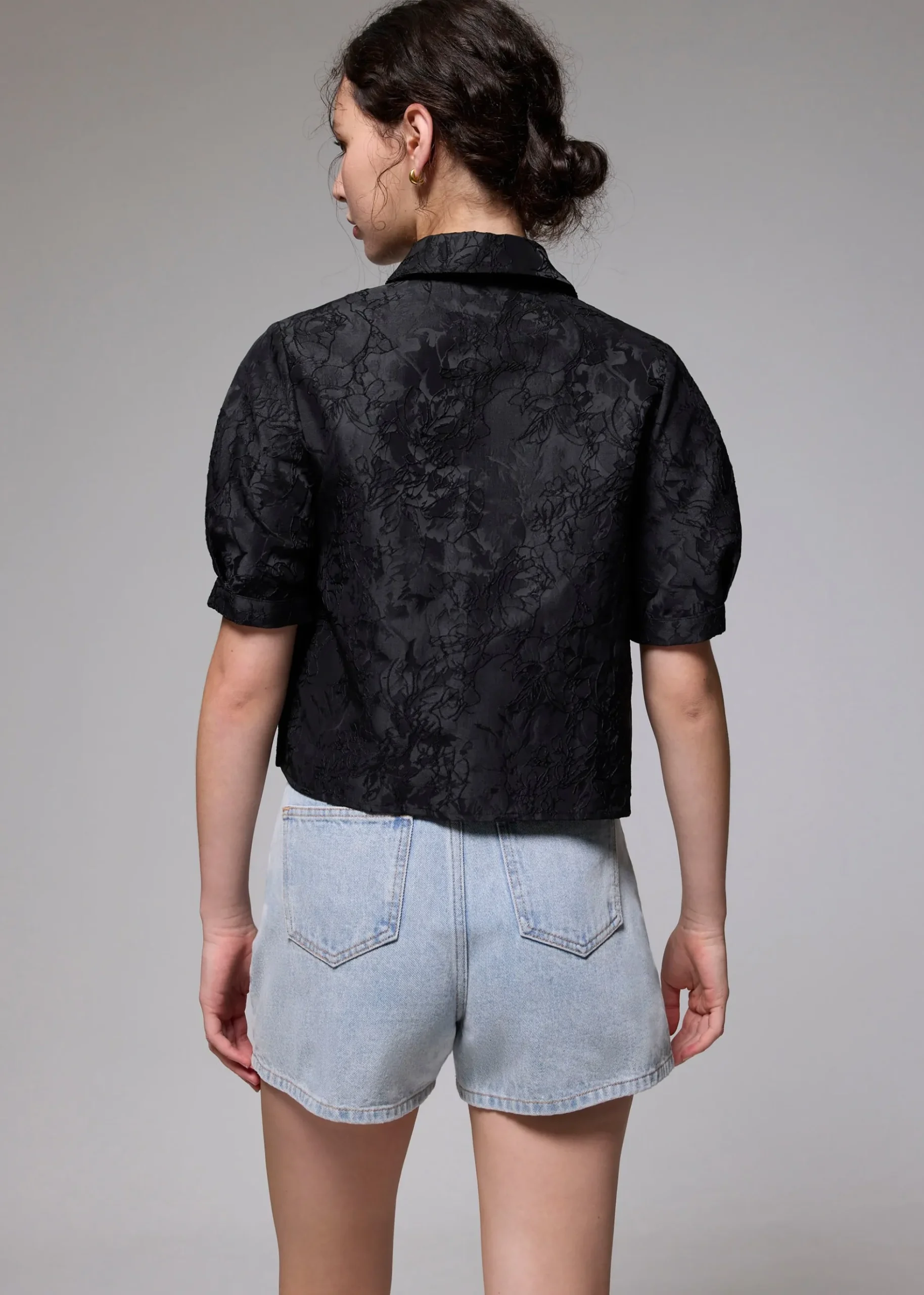Brocade Collared Puff Sleeve Top