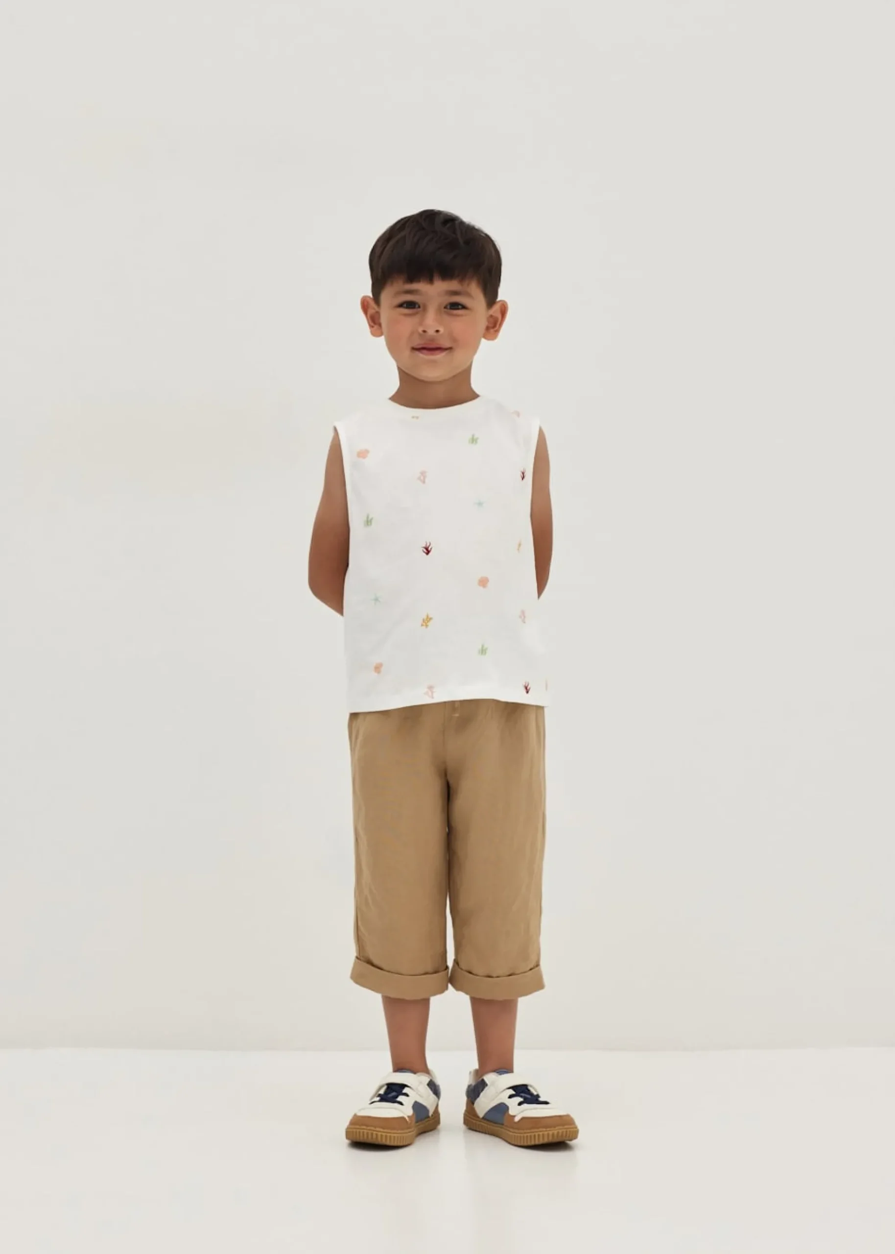 Brucie Unisex Jersey Tank Top in Tidal Daydream