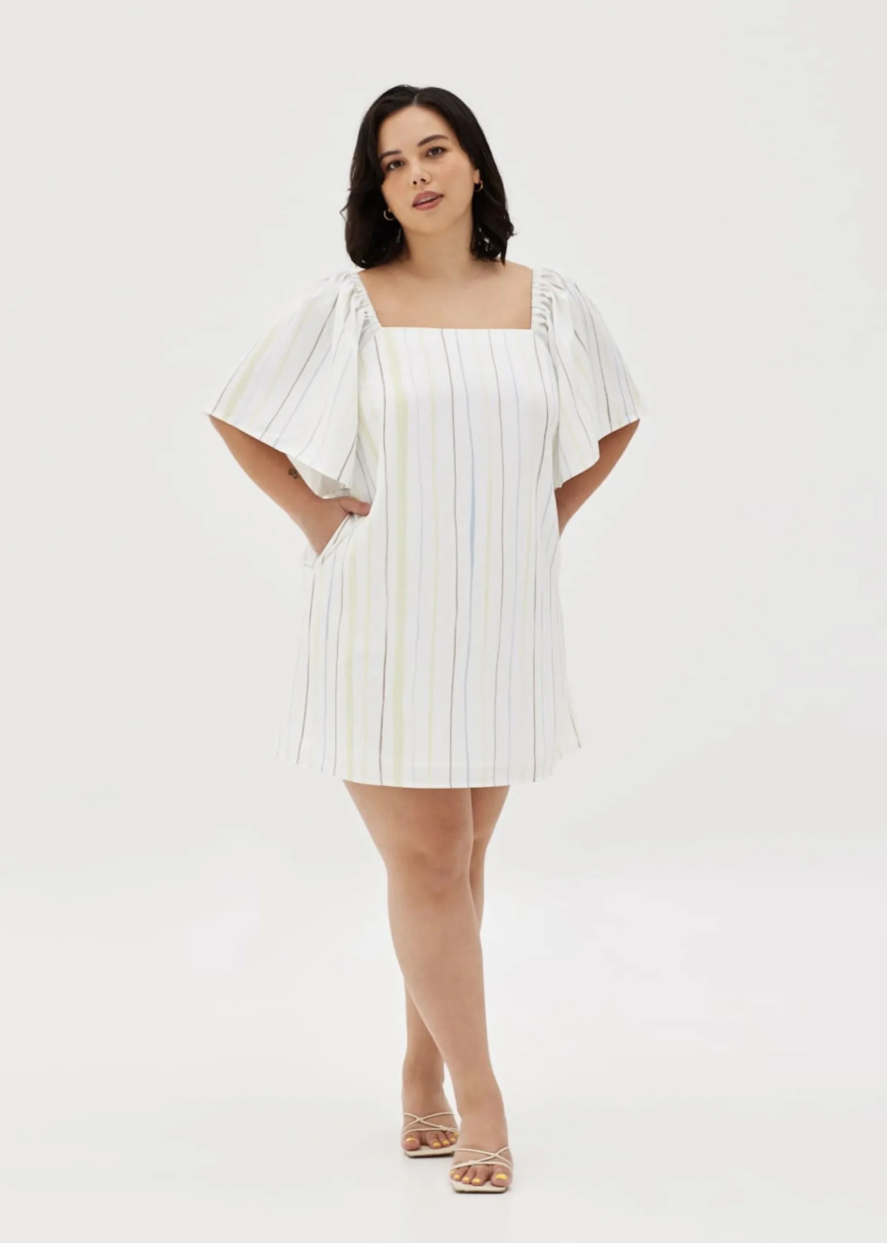 Carrie Trapeze Tie Back Dress in Vivid Linings