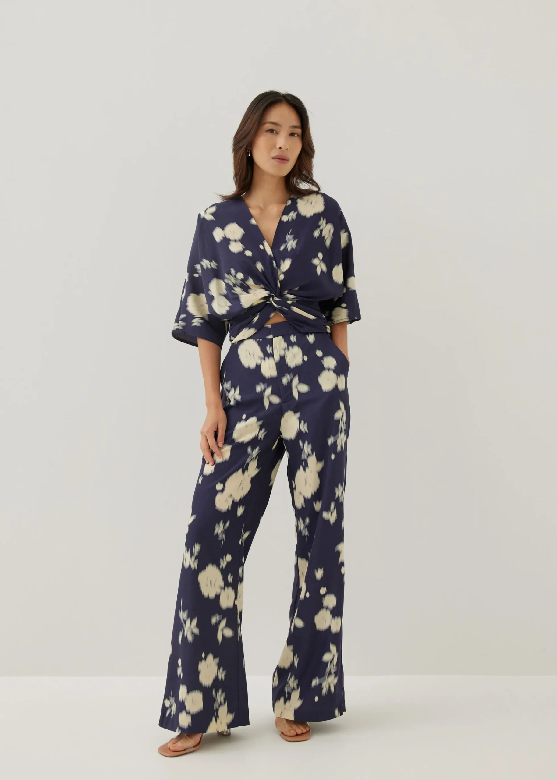 Cataleya Twist Front Top