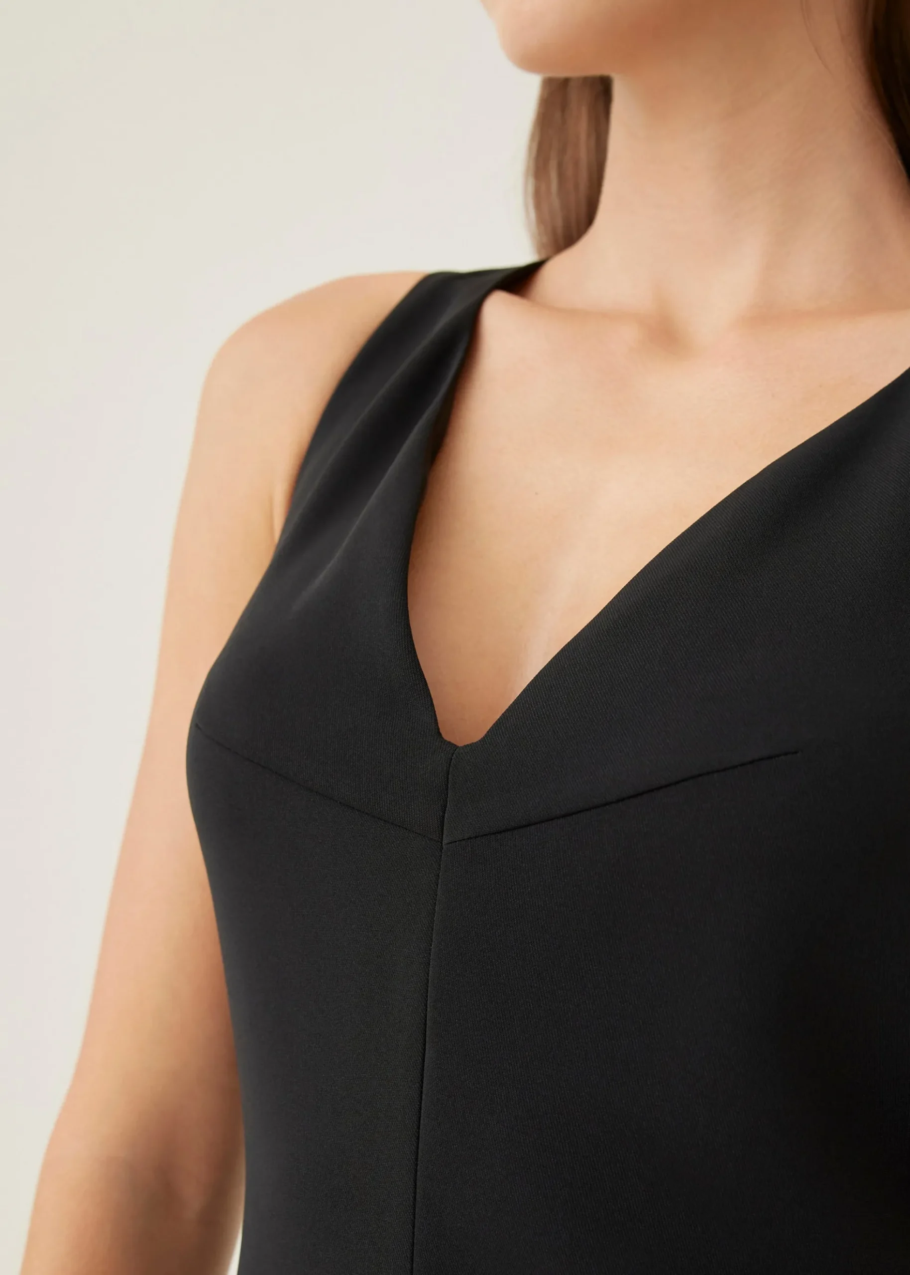 Cera Classic Column Midi Dress