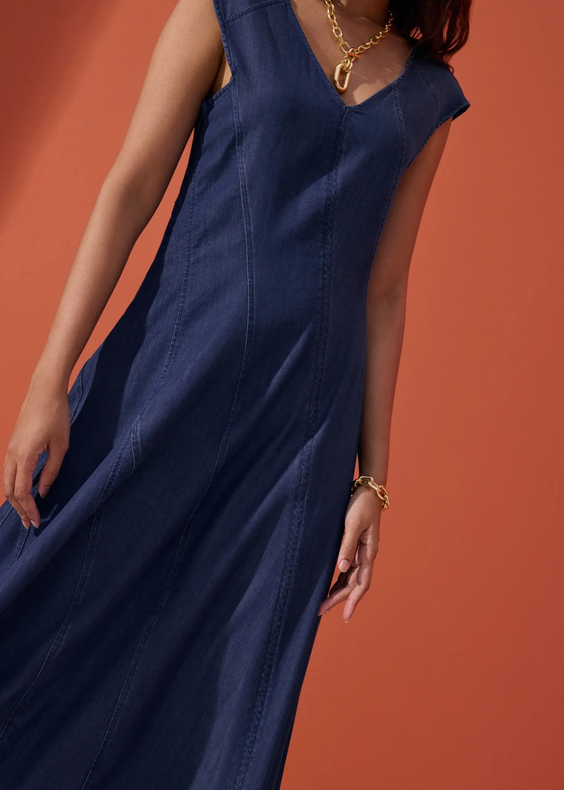 Chambray Panelled Cap Sleeve Fit & Flare Midi Dress