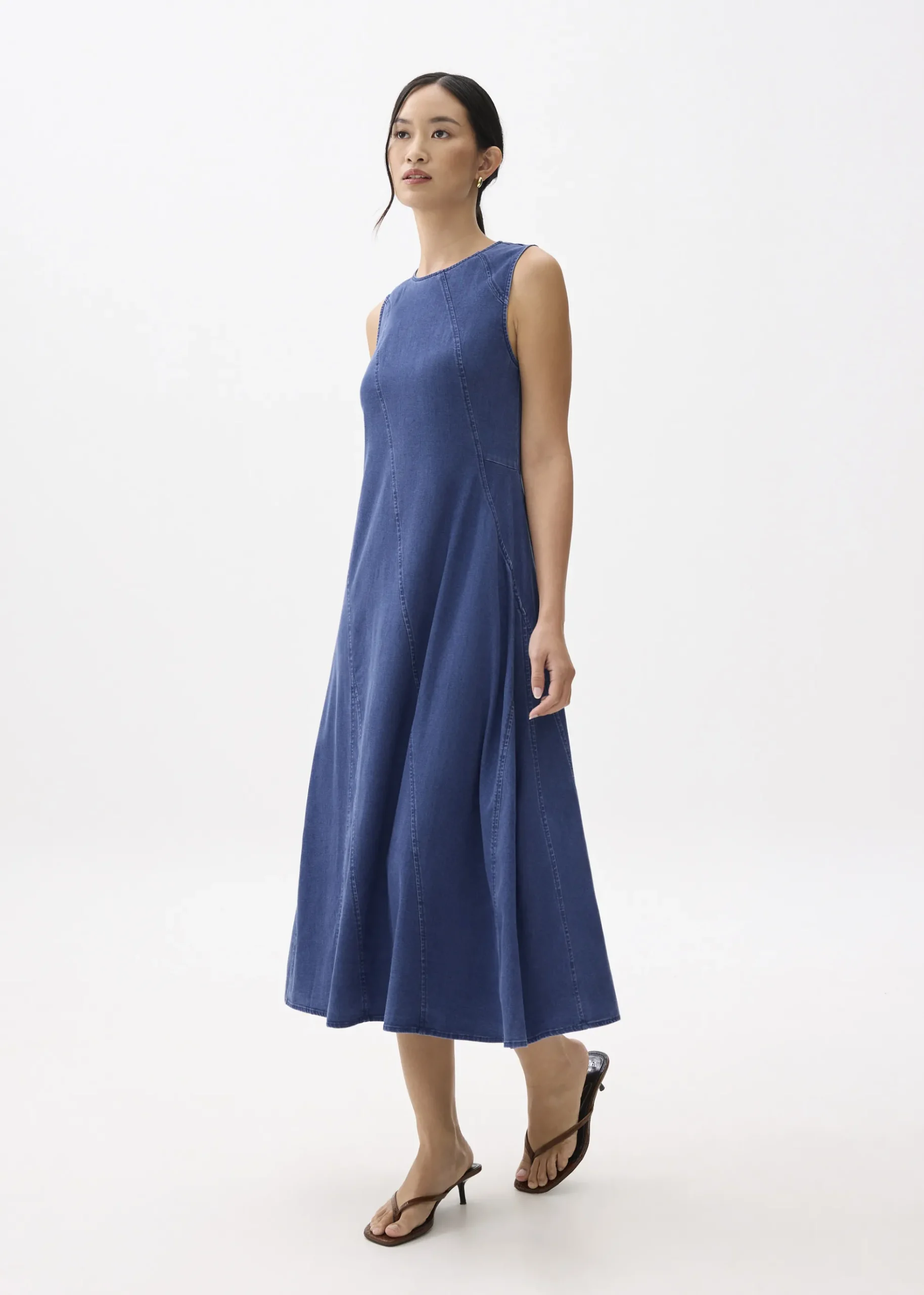 Chambray Round Neck Trapeze Midaxi Dress