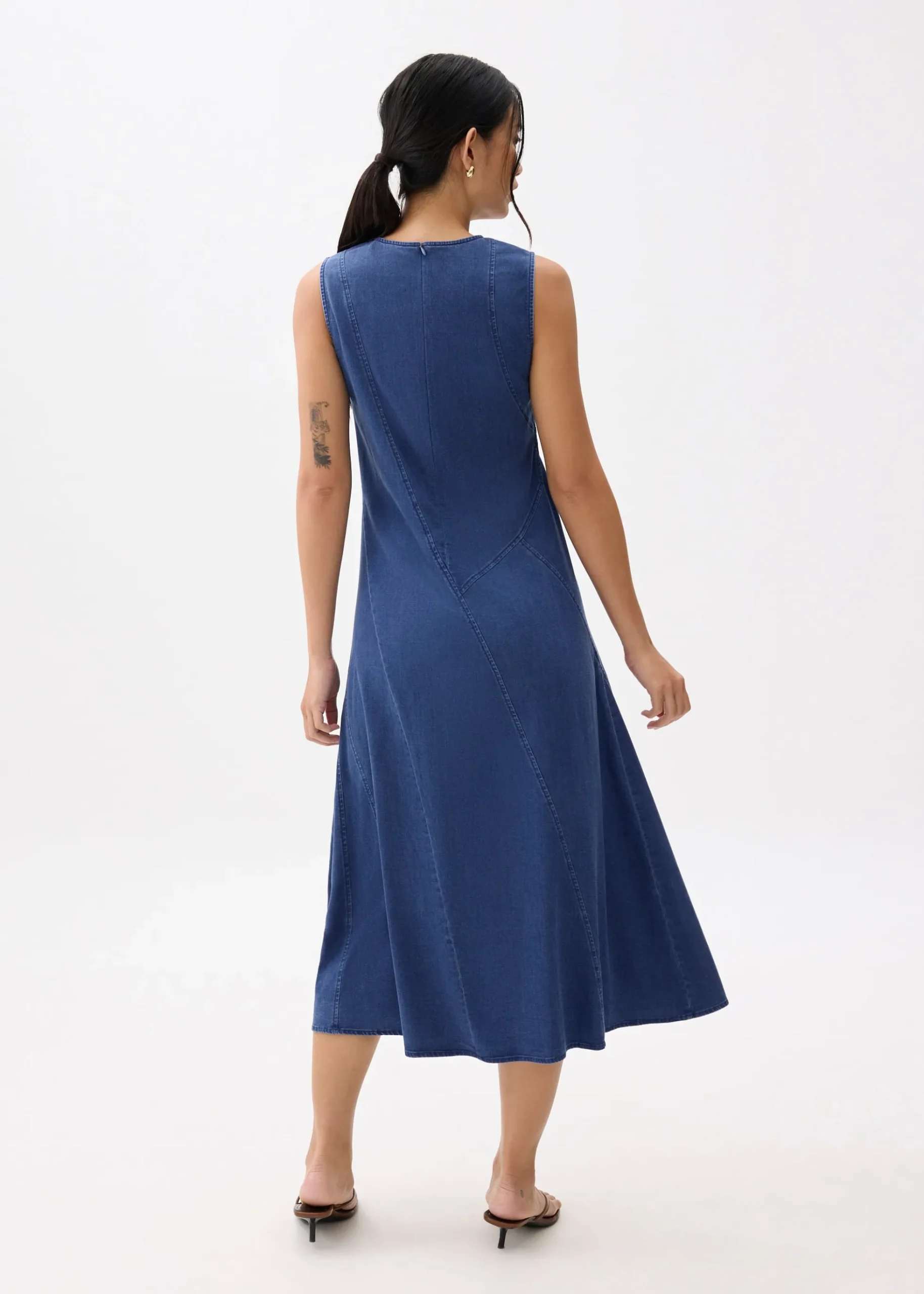 Chambray Round Neck Trapeze Midaxi Dress