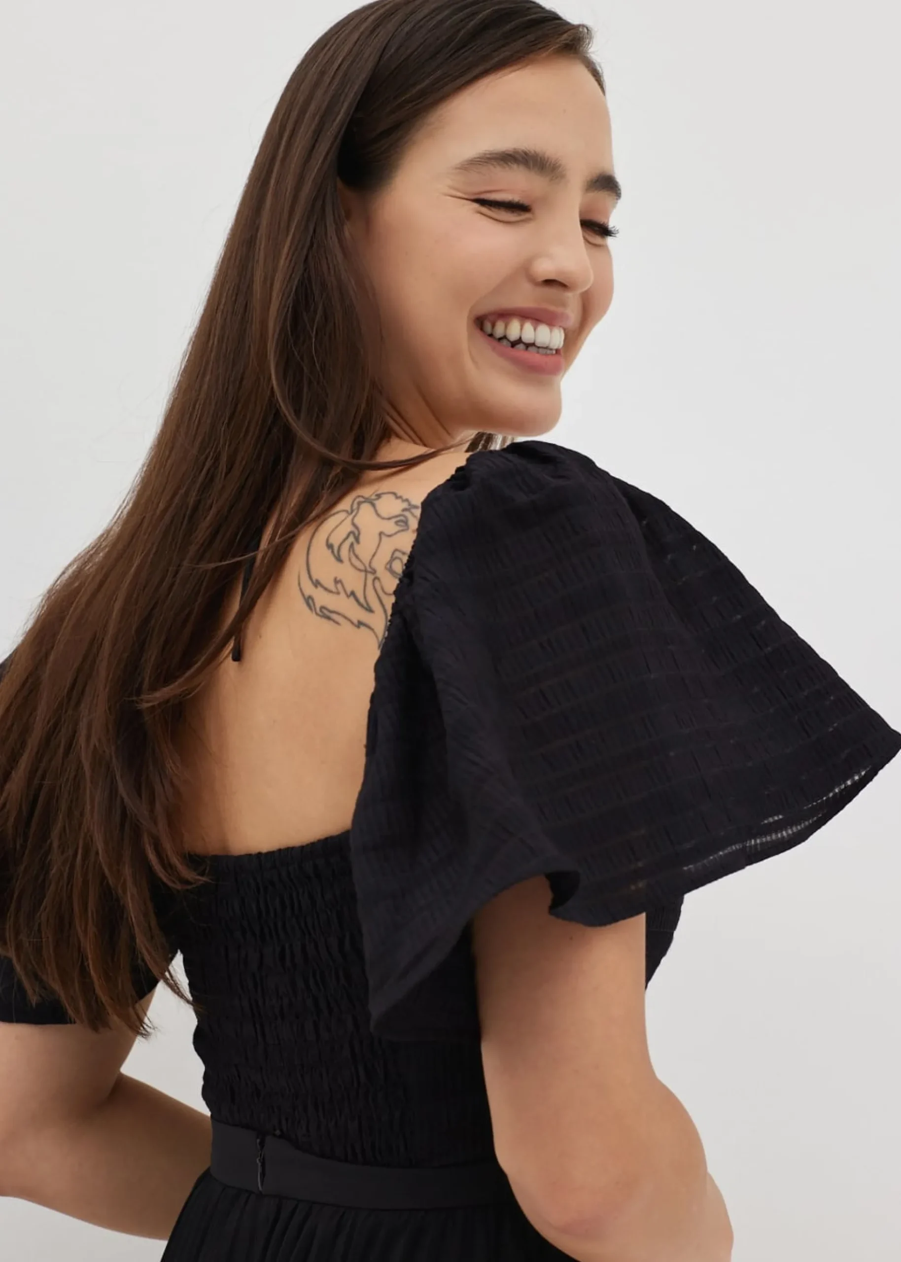 Chesney Padded Multiway Textured Top