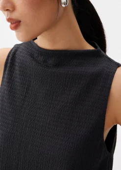 Crinked Mock Neck Top
