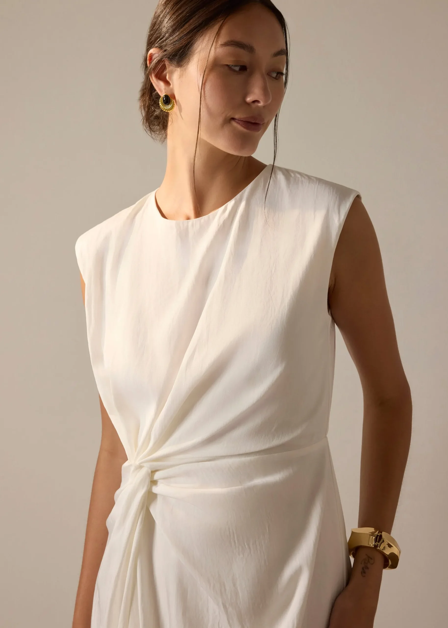 Crinkled Twist Knot Midaxi Dress