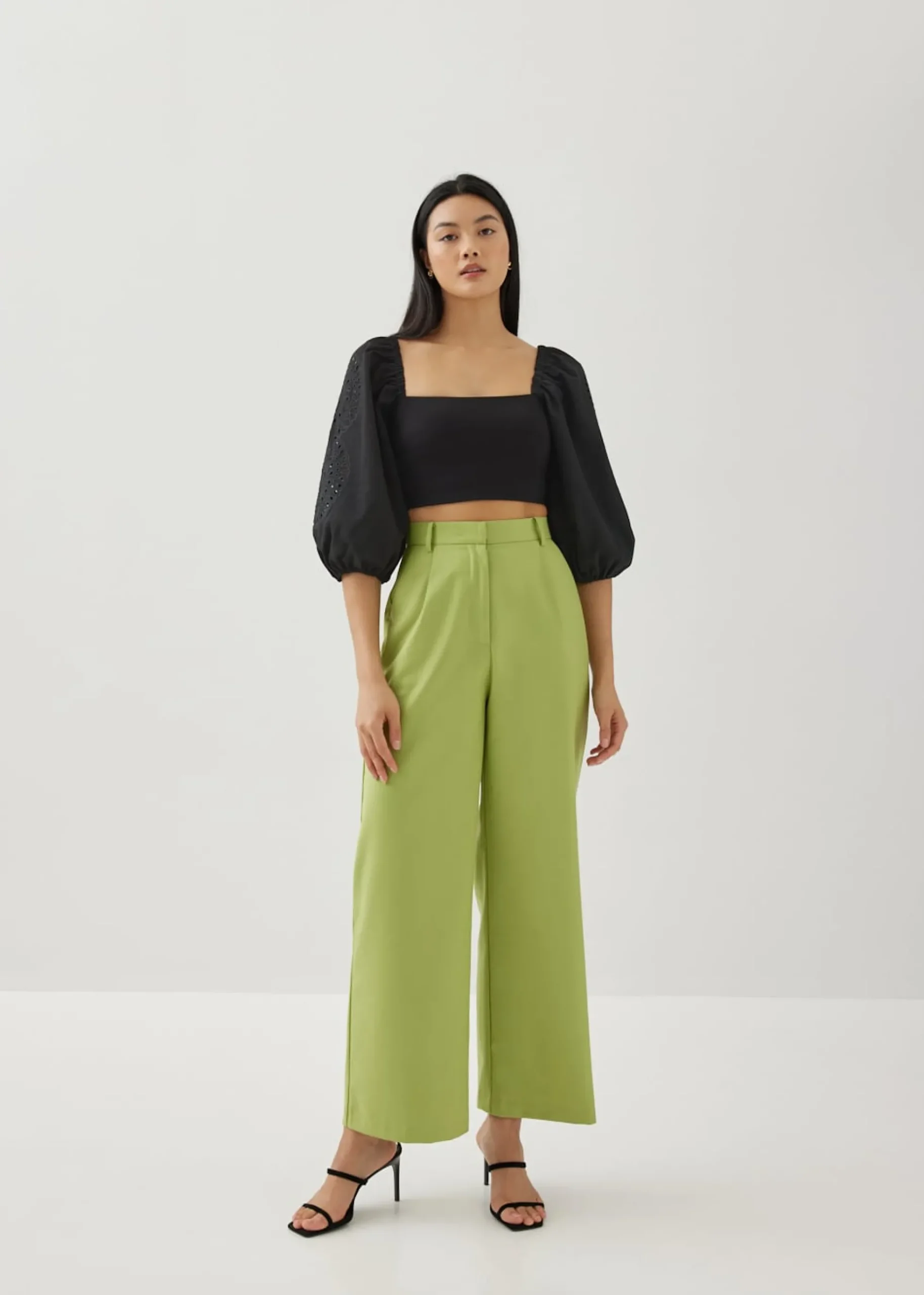 Criz Contrast Puff Sleeve Top