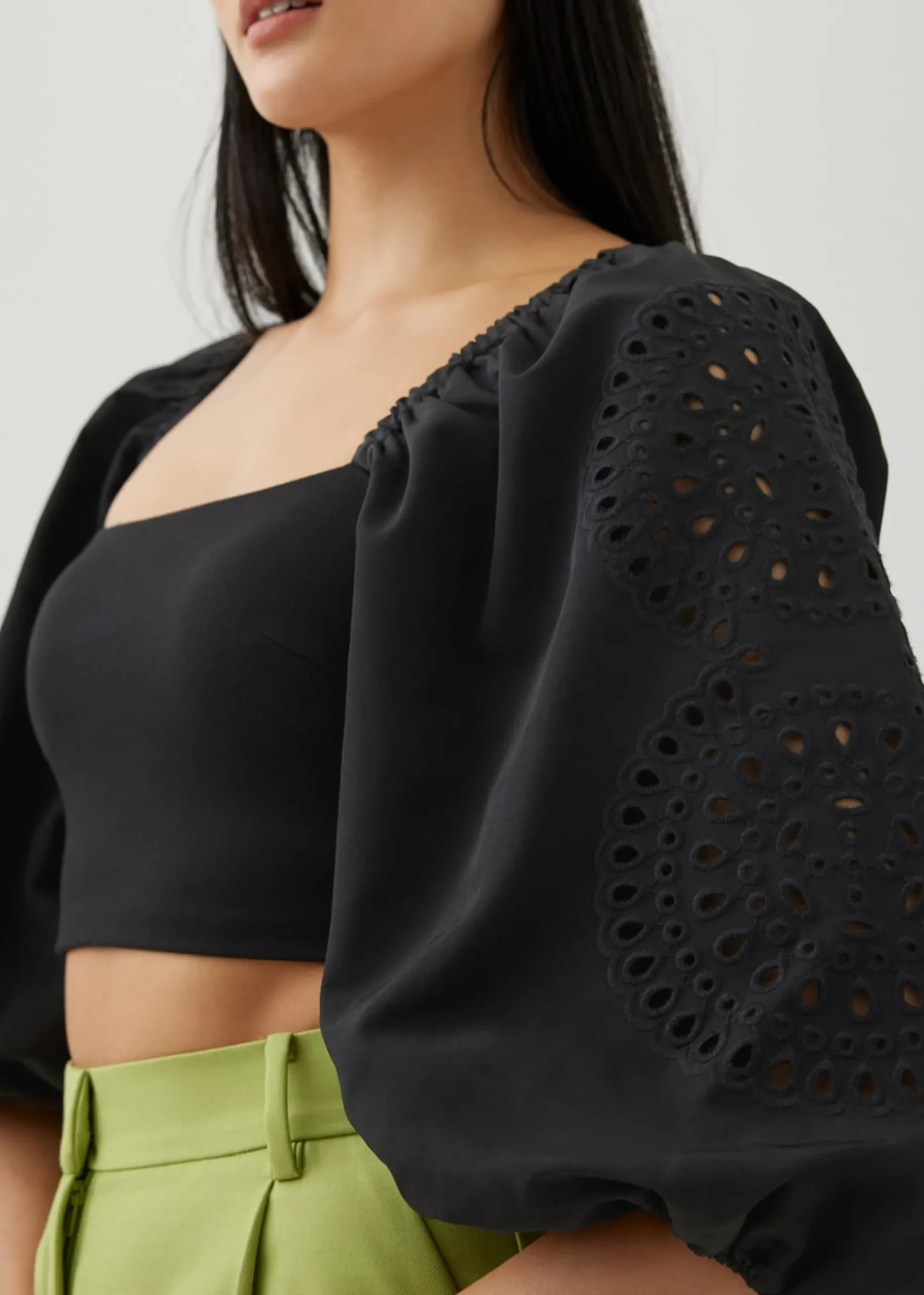 Criz Contrast Puff Sleeve Top