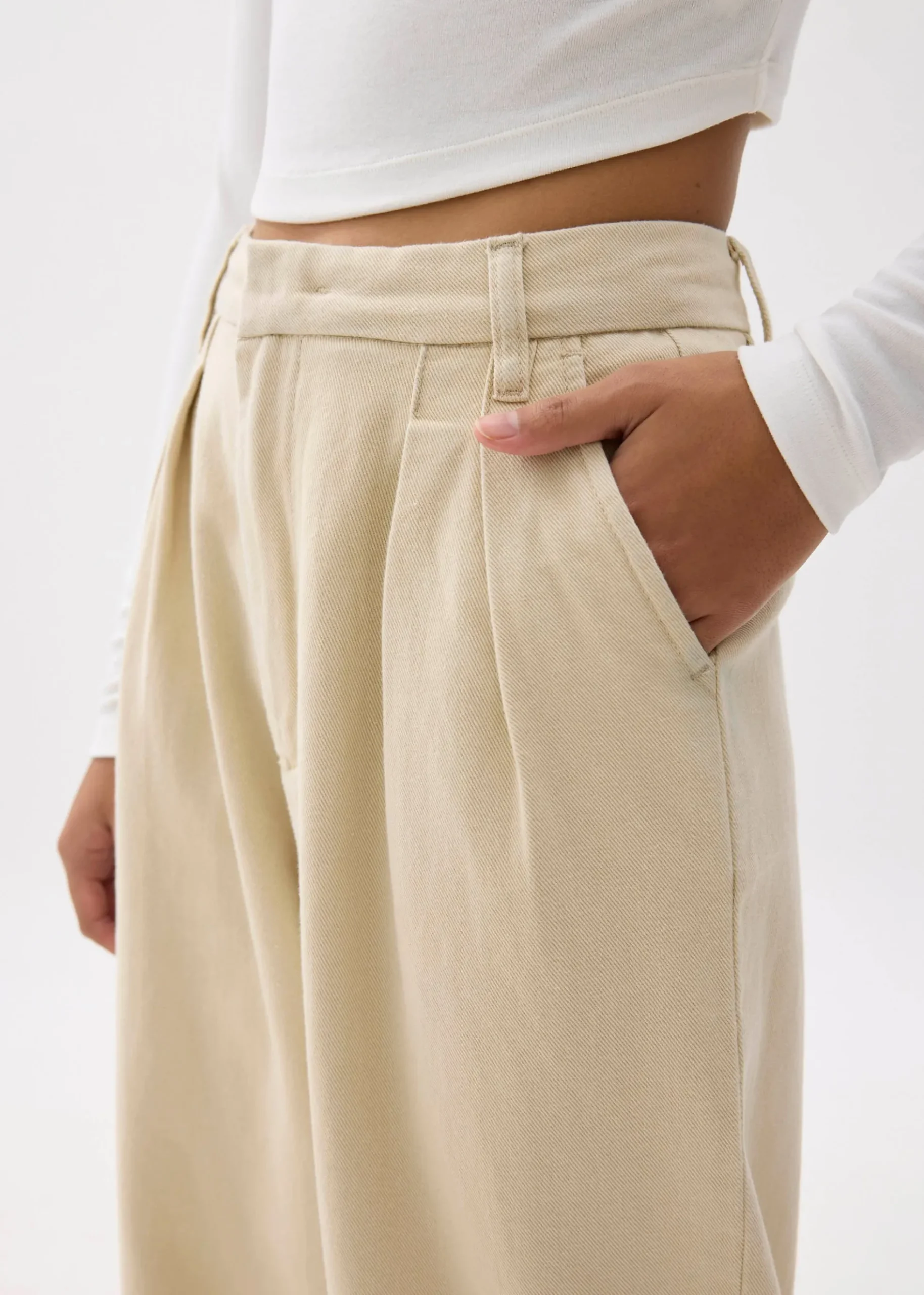 Denim Elastic Pleated Straight Leg Jeans