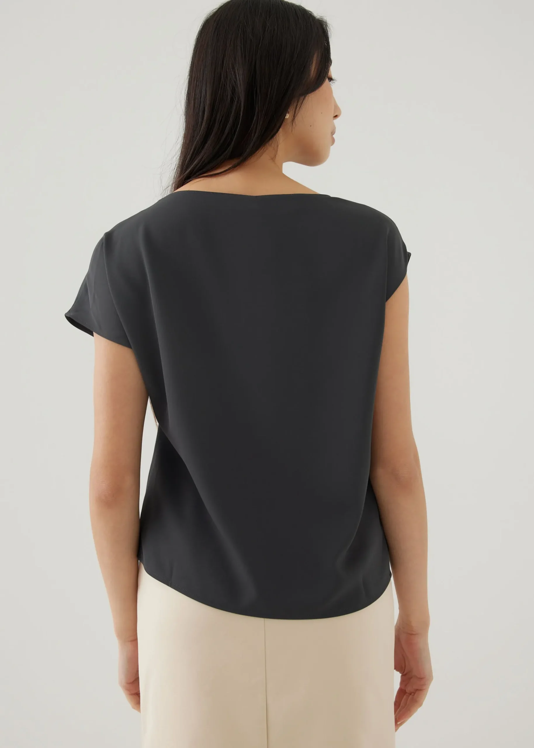 Doxie Asymmetric Shell Top