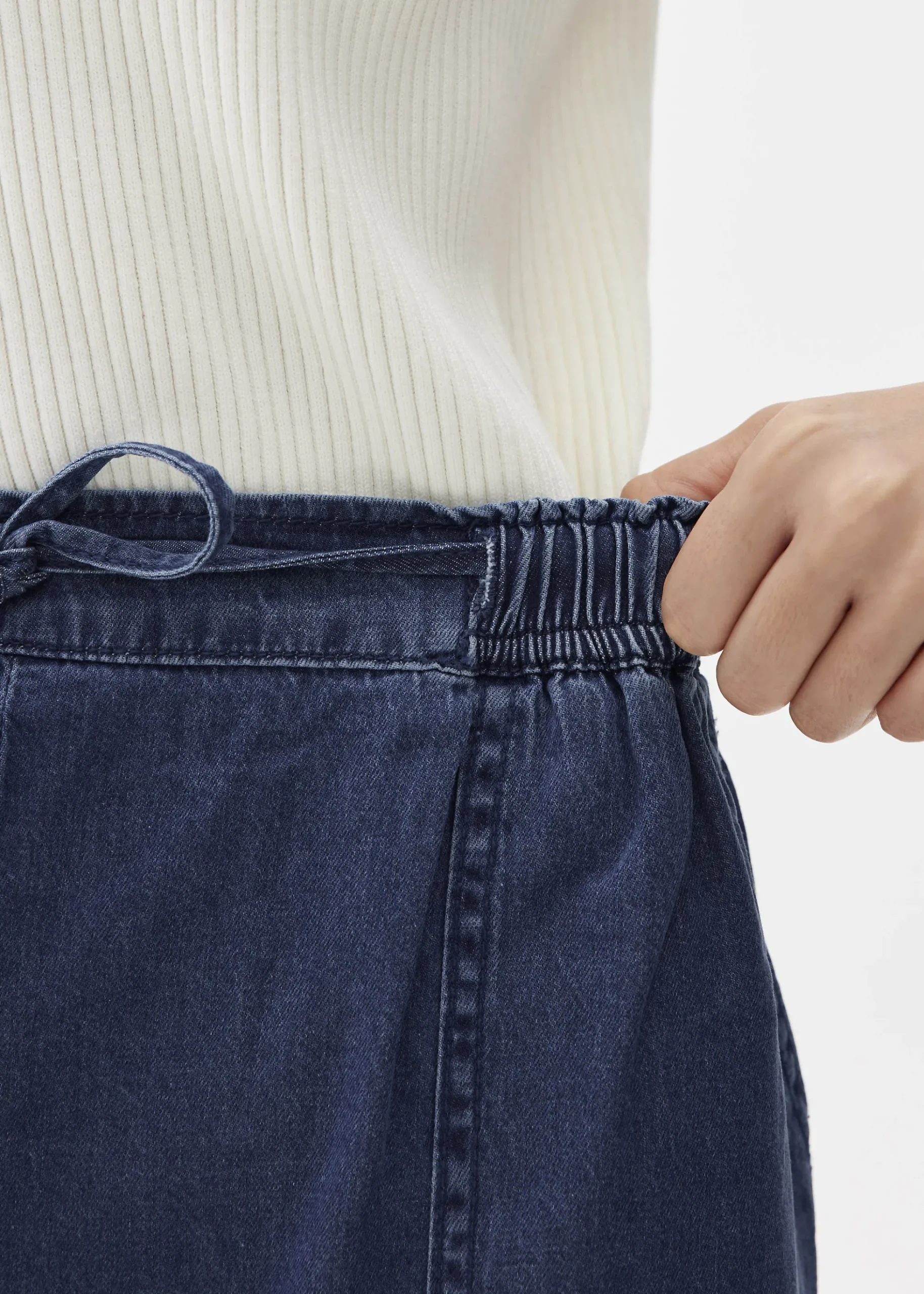 Elastic Chambray High Rise Shorts