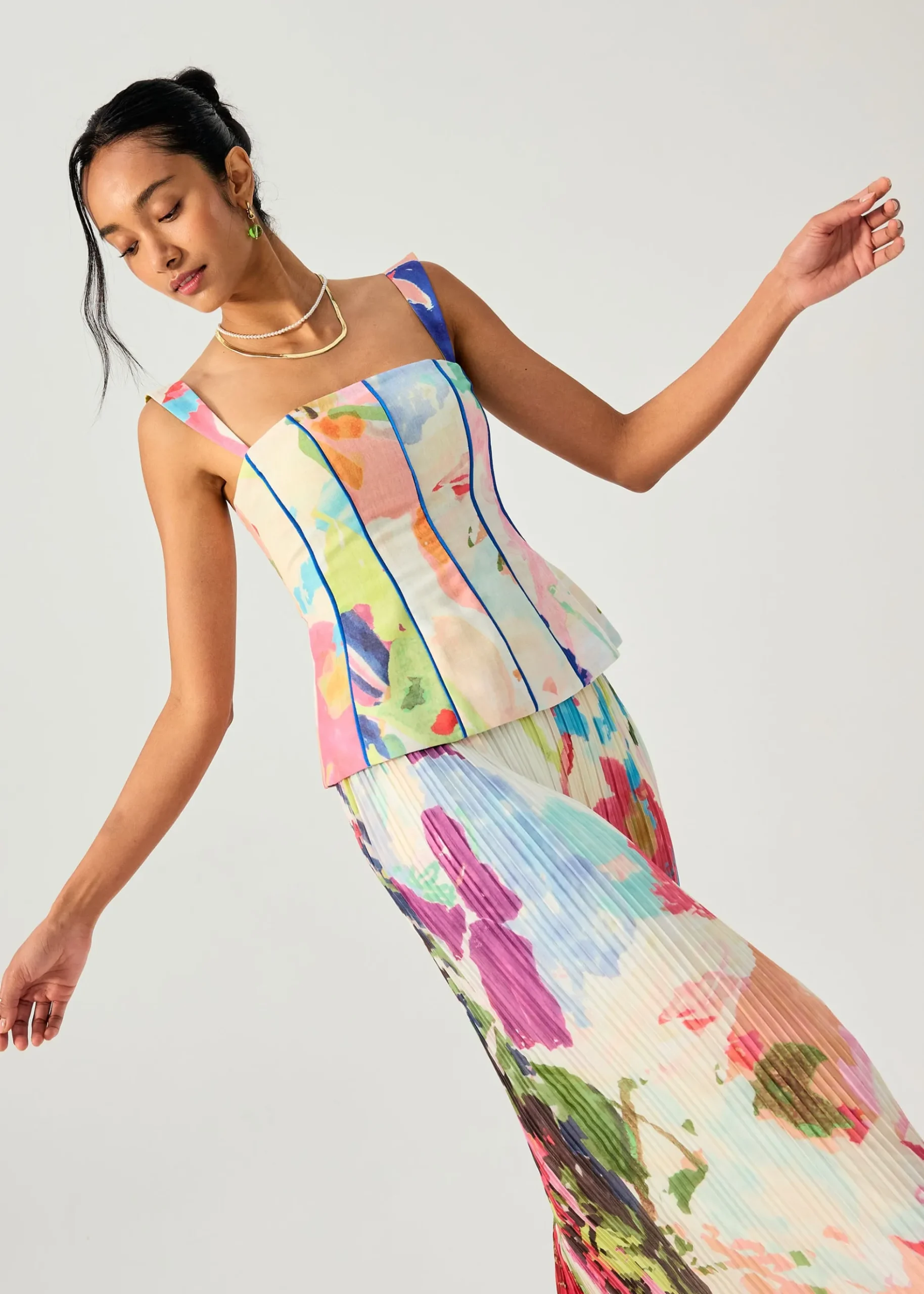 Elastic Georgette Pleated Mid Waist Column Maxi Skirt in Vivid Blooms