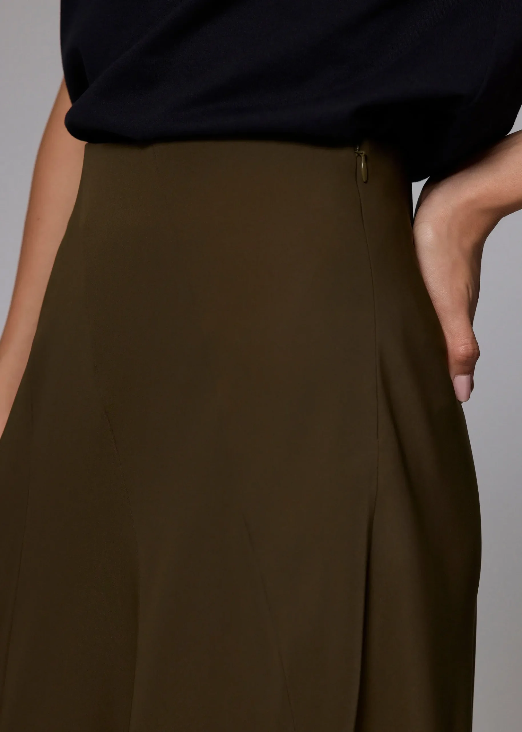 Elastic High Waist Asymmetric Panel Midaxi Skirt