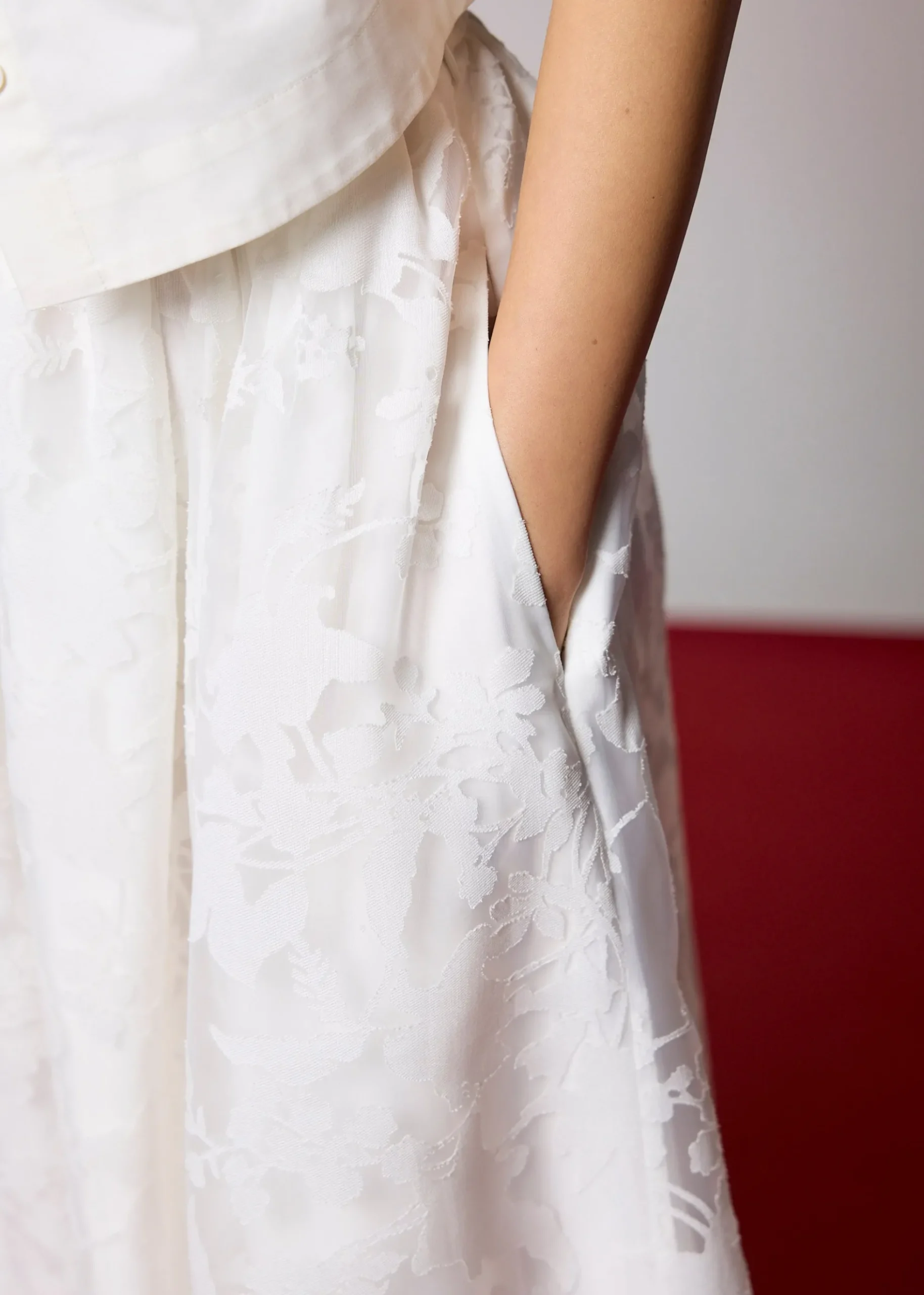 Elastic Jacquard High Waist Flare Maxi Skirt