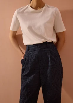 Elastic Peg Leg Pants in Soft Breeze Broderie