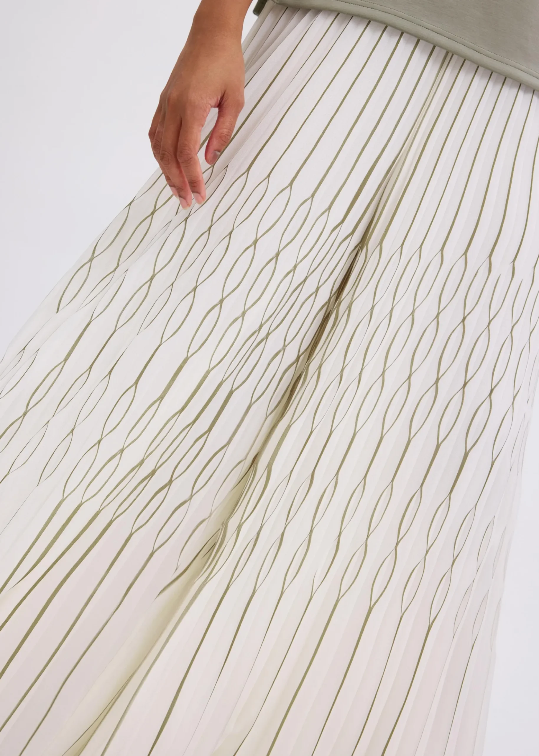 Elastic Pleated Wide Leg Pants