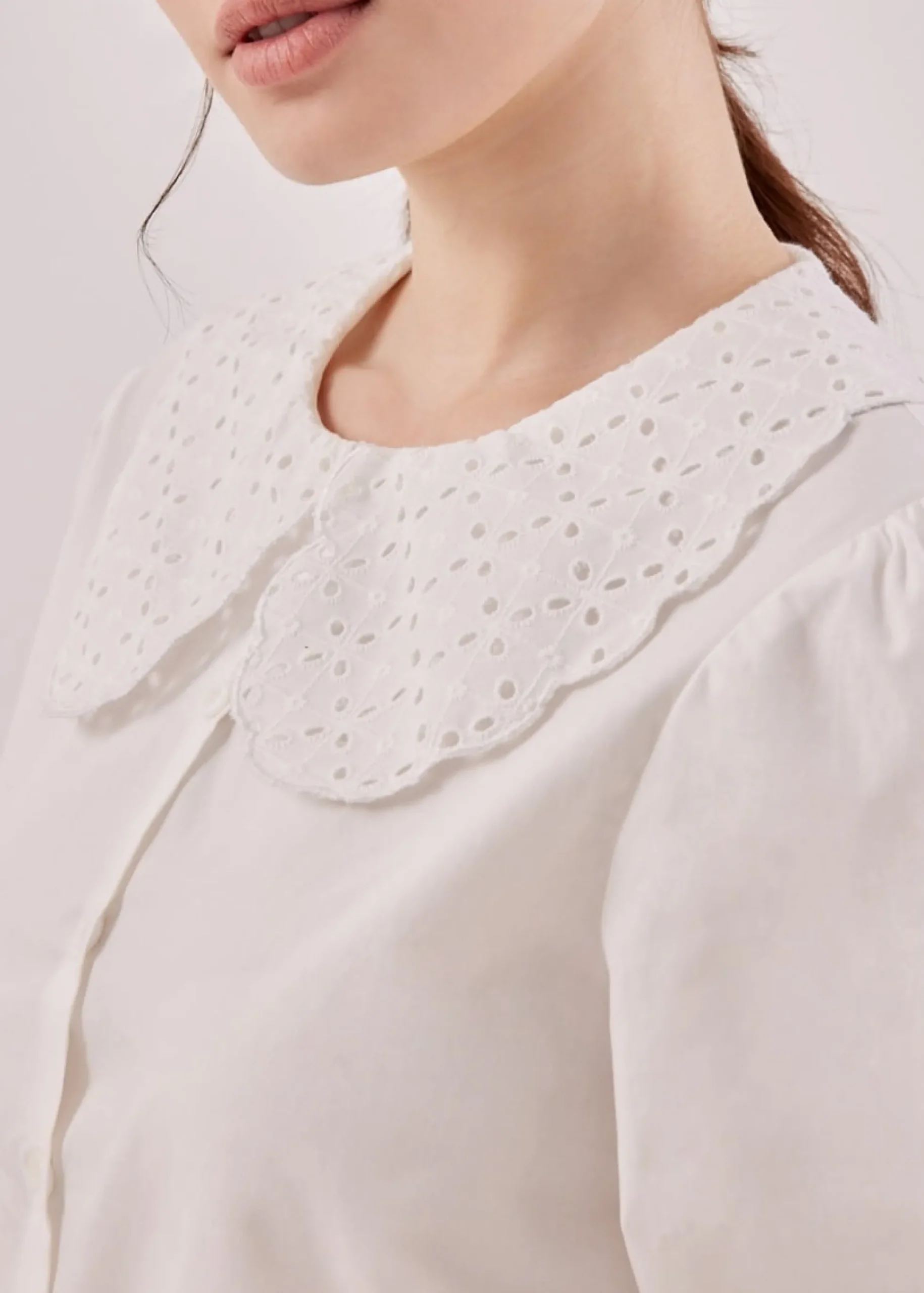 Endera Contrast Collar Blouse