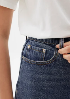 Flynn Cropped Mom Jeans