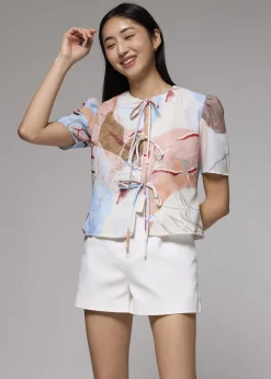 Front Tie Puff Sleeve Top in Tossed Blooms