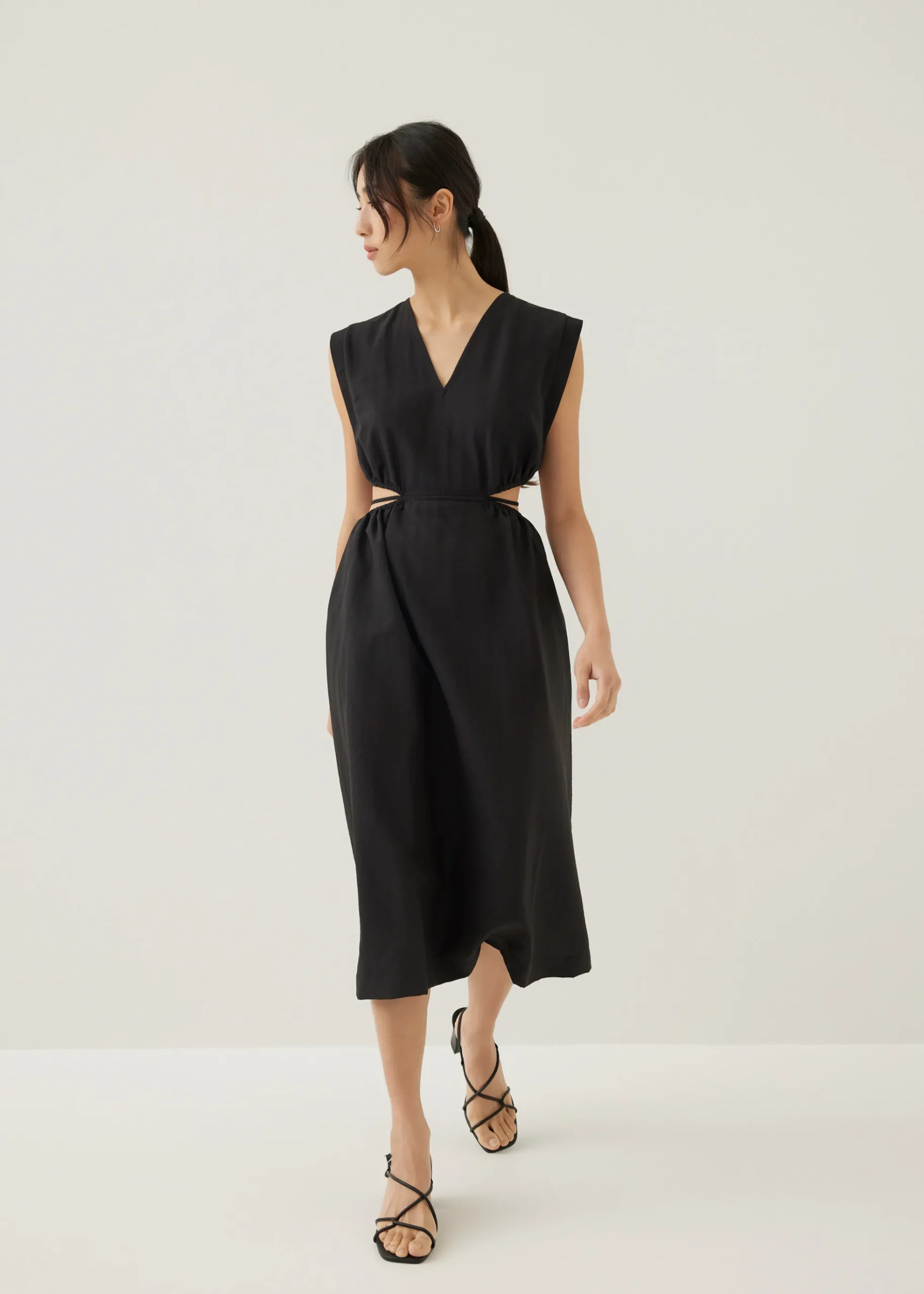 Harleen Elastic Fit & Flare Midi Dress