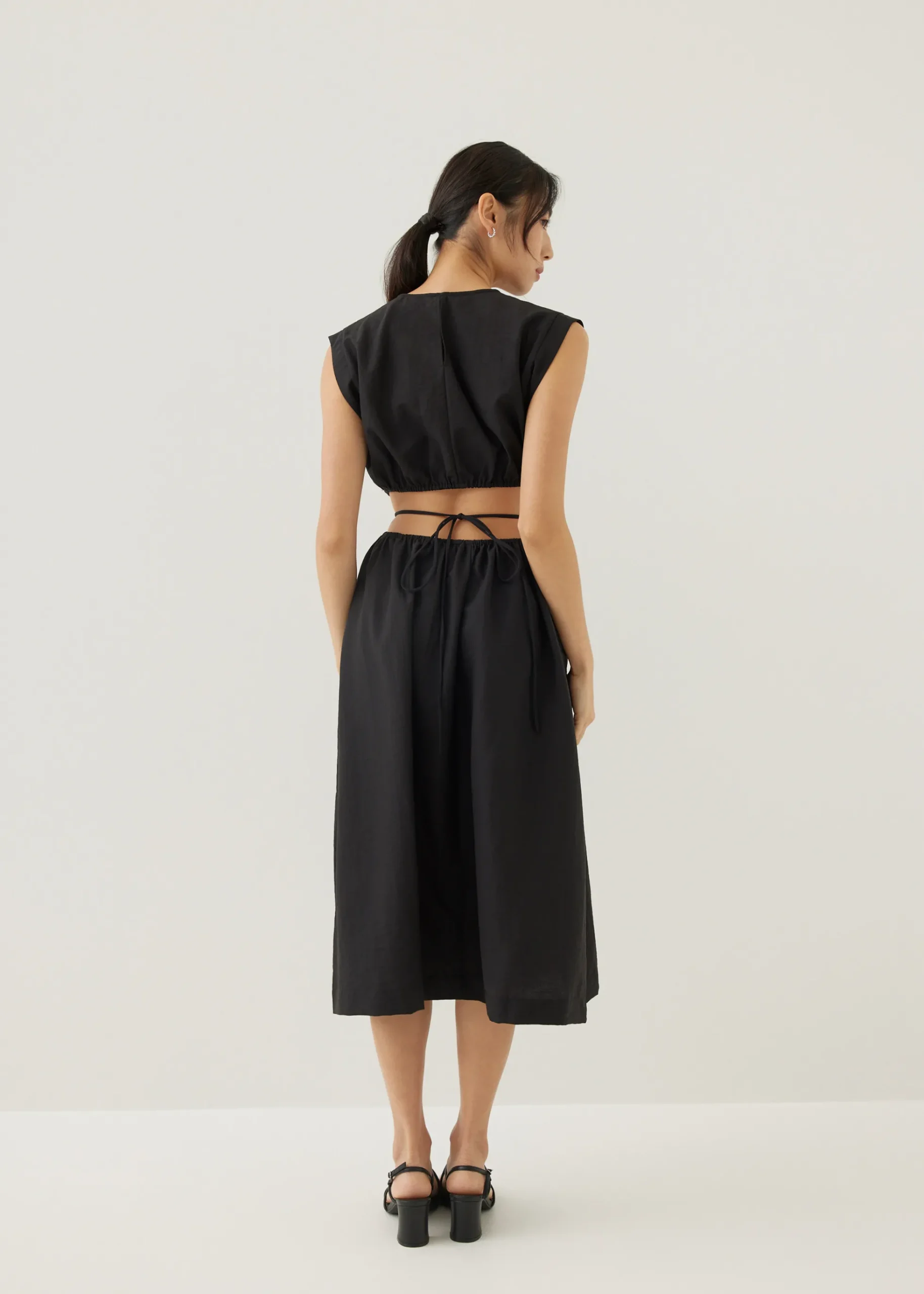 Harleen Elastic Fit & Flare Midi Dress