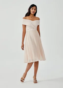 Ivanki Pleated Off Shoulder Midi Dress