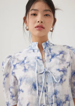 Jian Mandarin Collar Puff Sleeve Blouse in Heirloom Botanicals
