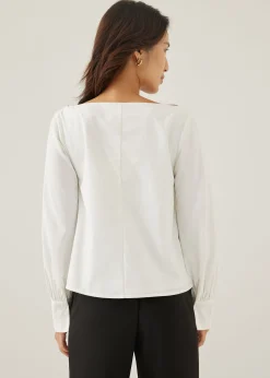 Jorea V-neck Puff Sleeve Blouse