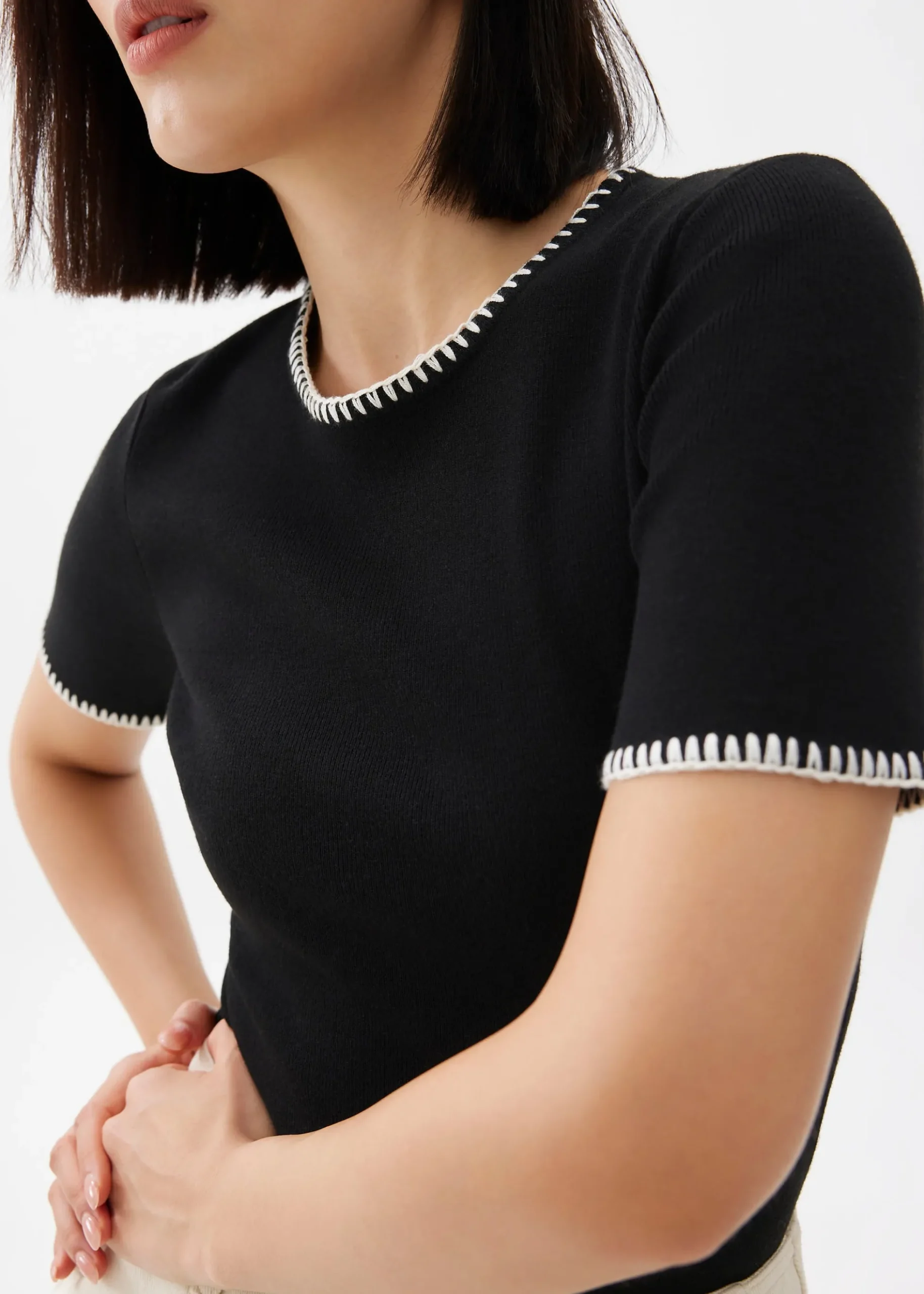 Knit Fitted Contrast Stitch Tee