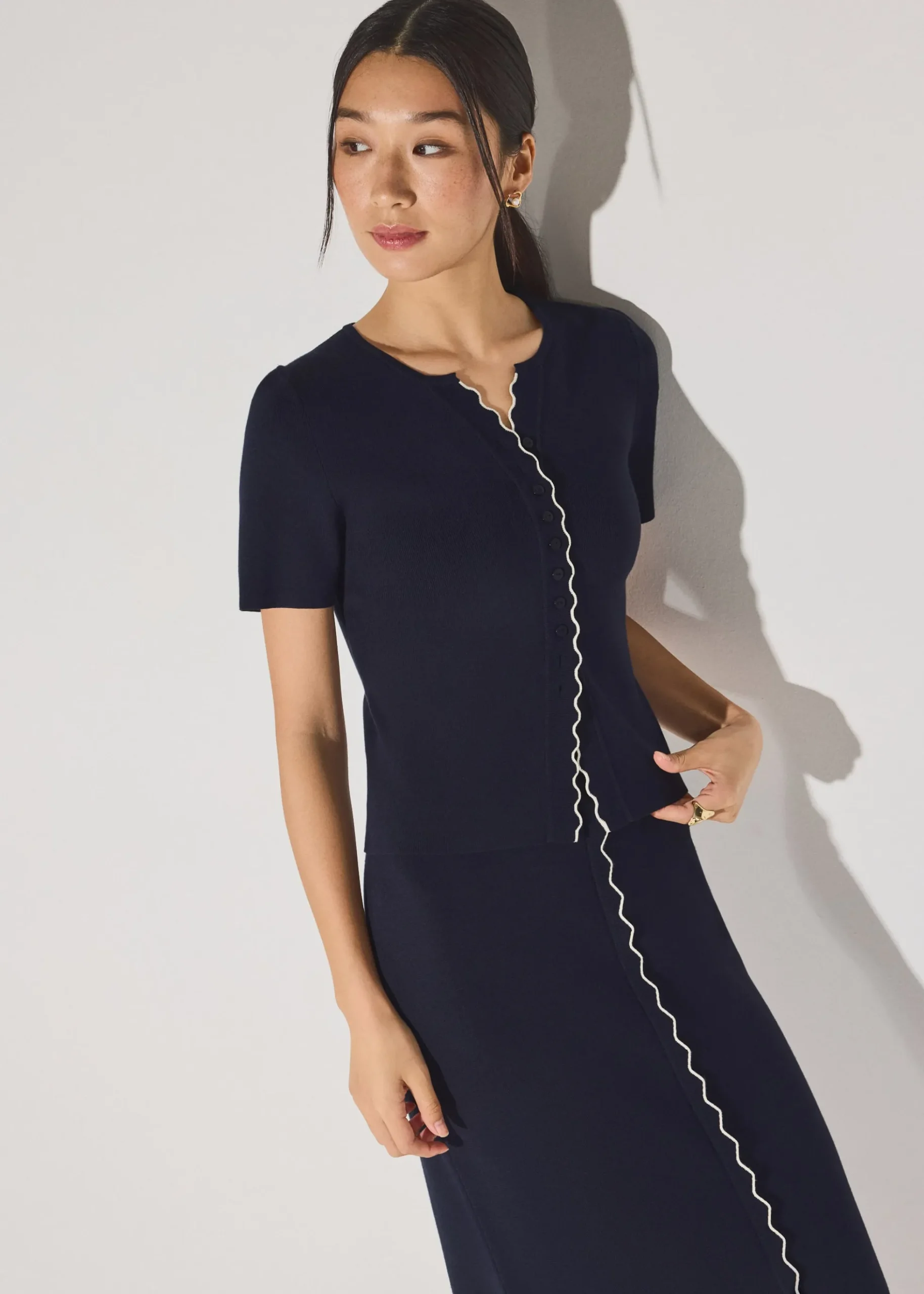 Knit Scallop Edge Column Midi Skirt