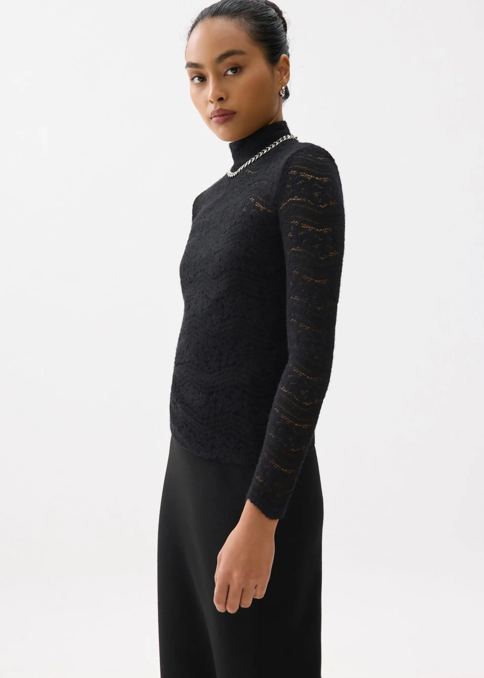 Lace Fitted Turtle Neck Top