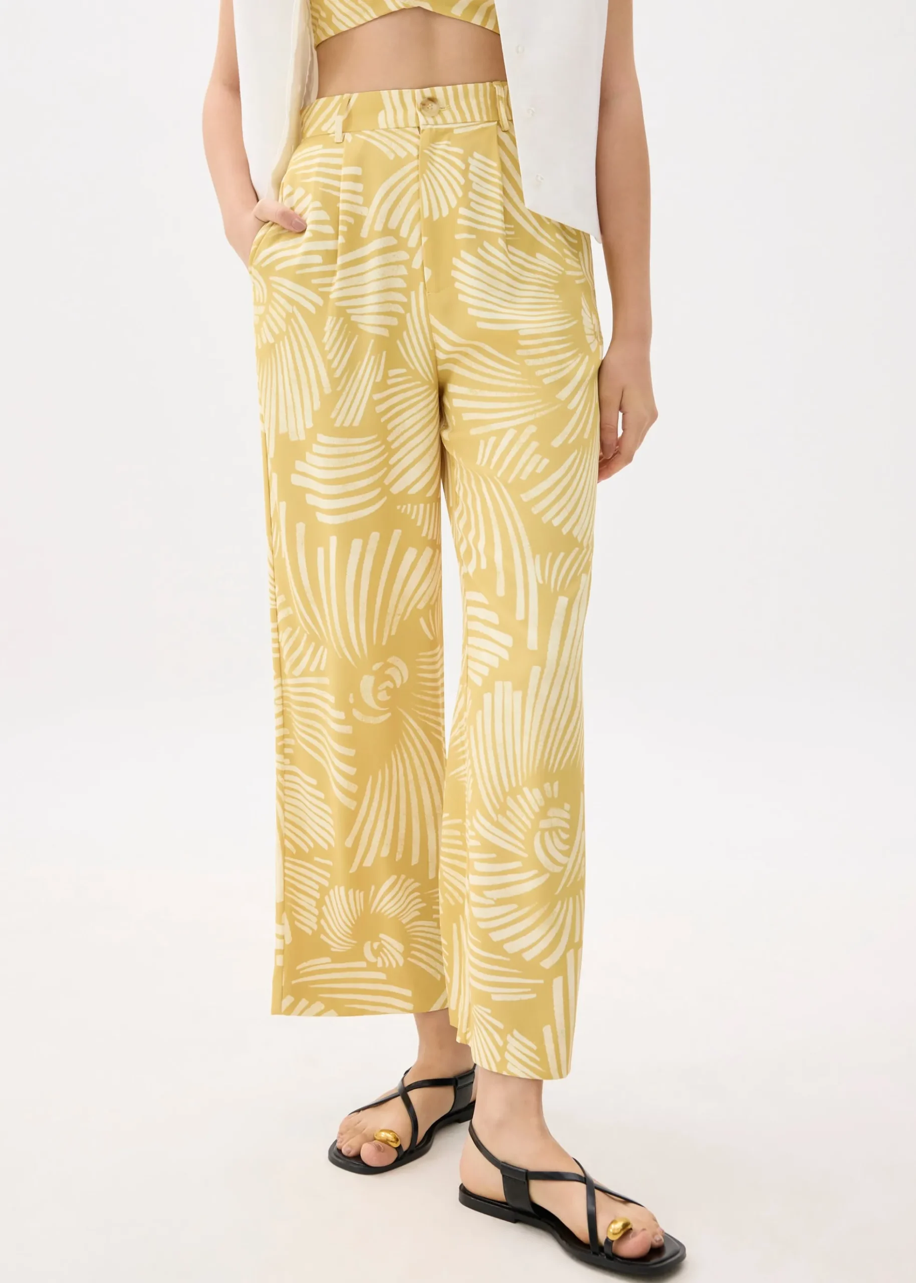 Leggy™ High Waist Straight Leg Pants in Kekana