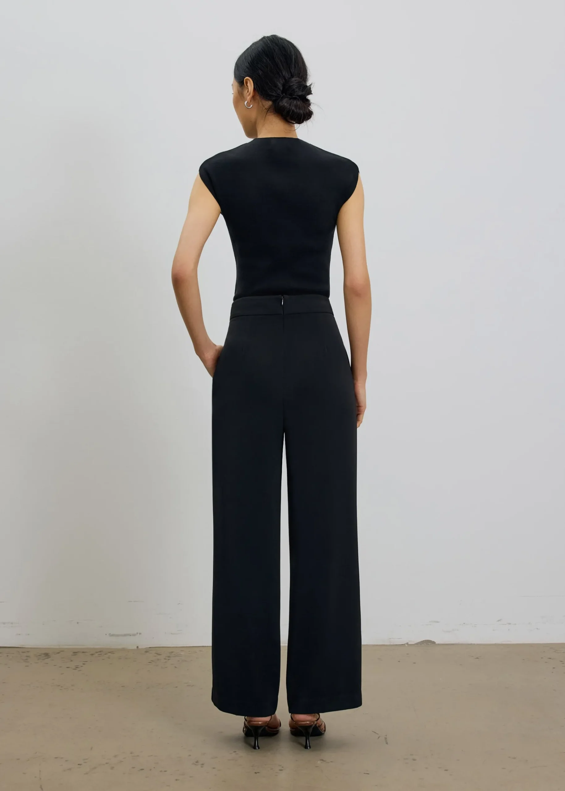 Leggy™ Moira Regular Super High Waist Straight Leg Pants