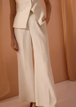 Leggy™ Pvara Textured Flare Pants
