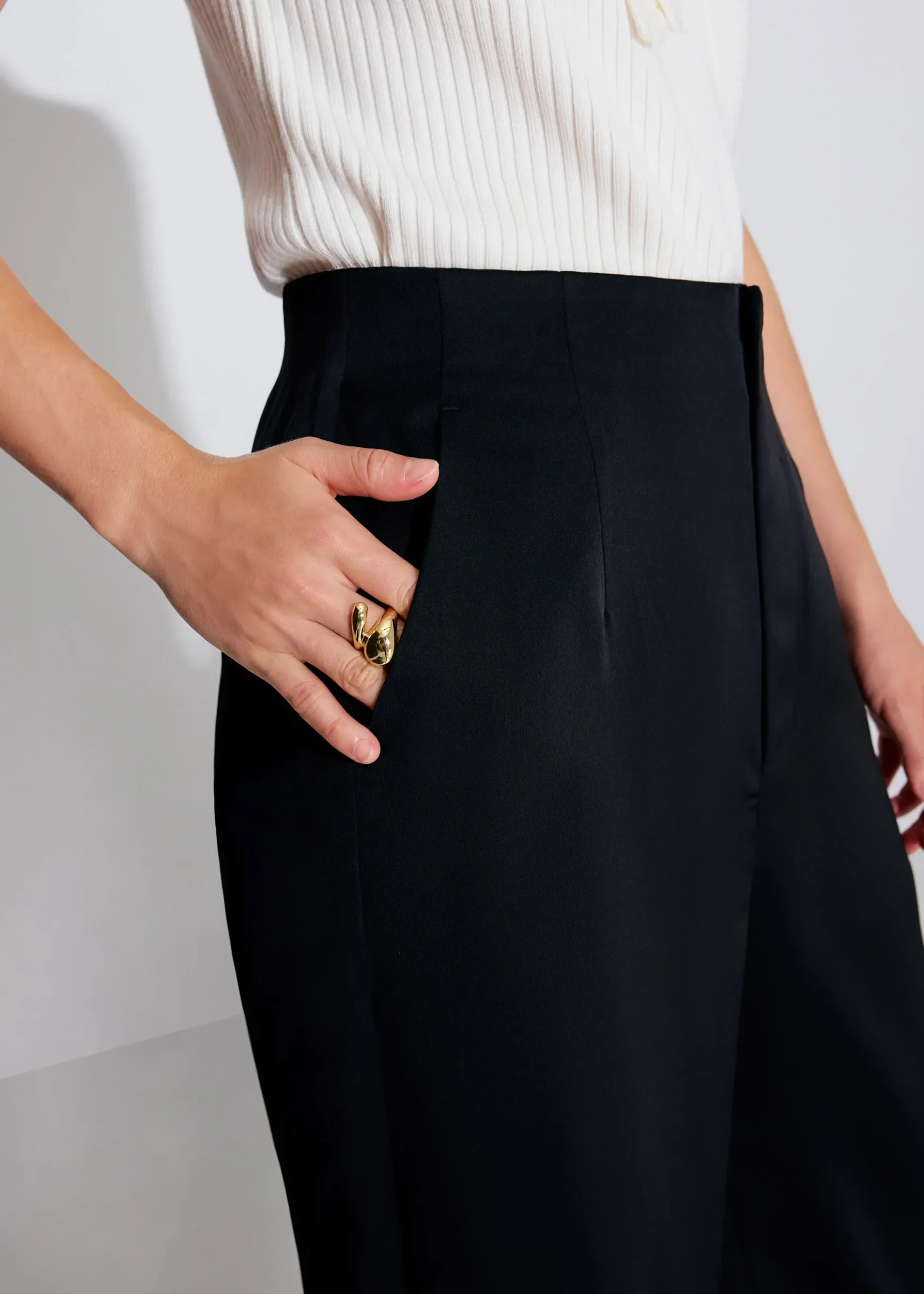 Leggy™ Seva Satin Straight Leg Pants