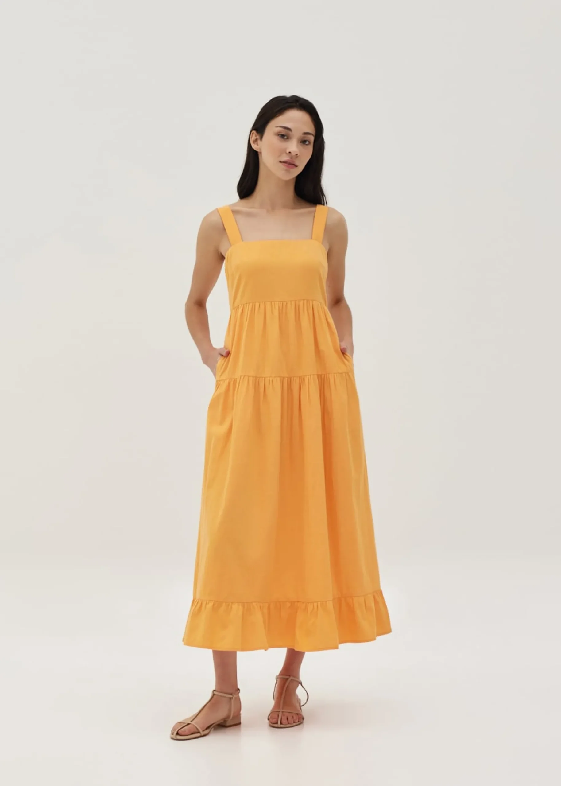 Leona Linen Tiered Maxi Dress