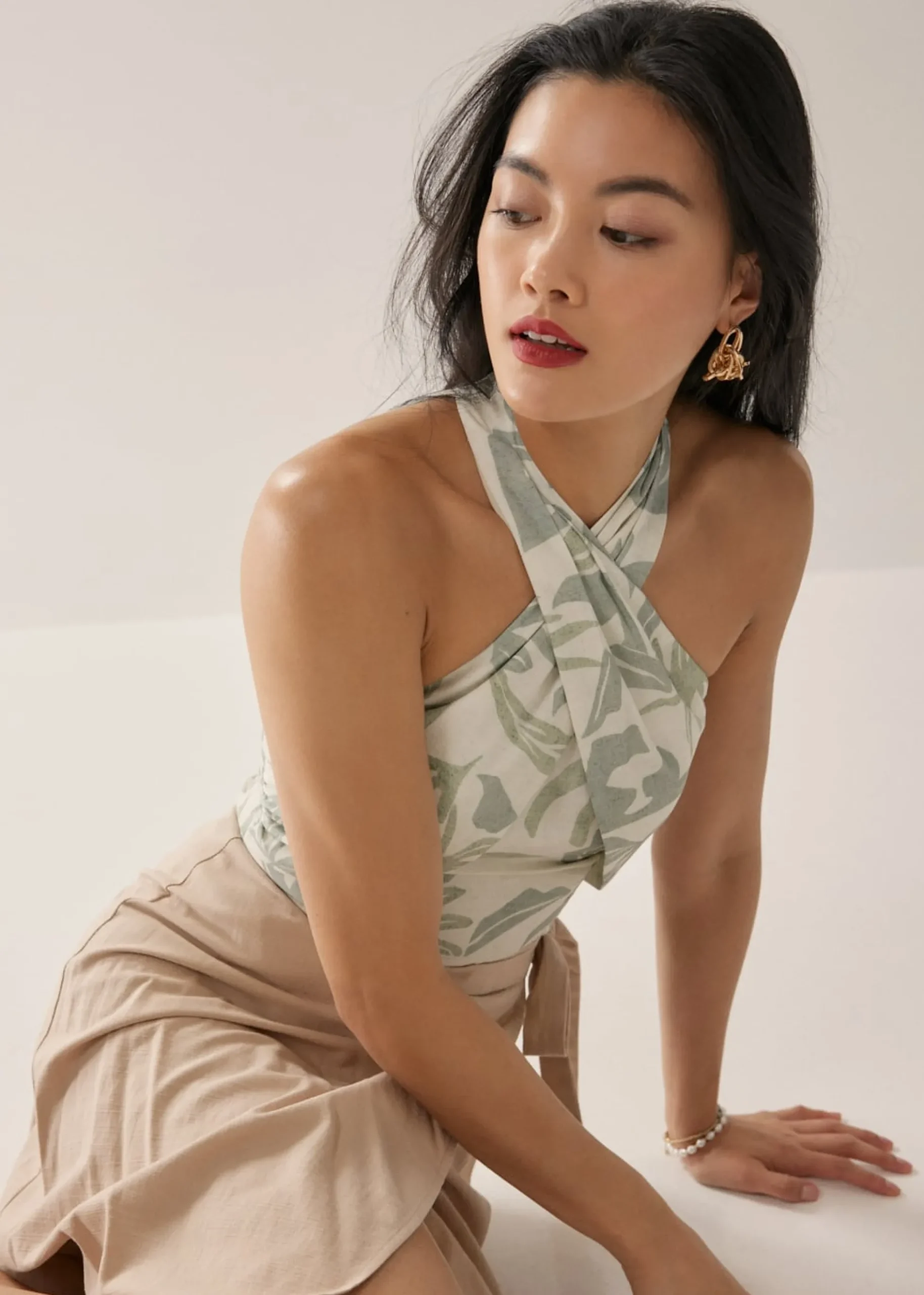 Liezel Halter Top in Tropical Breeze