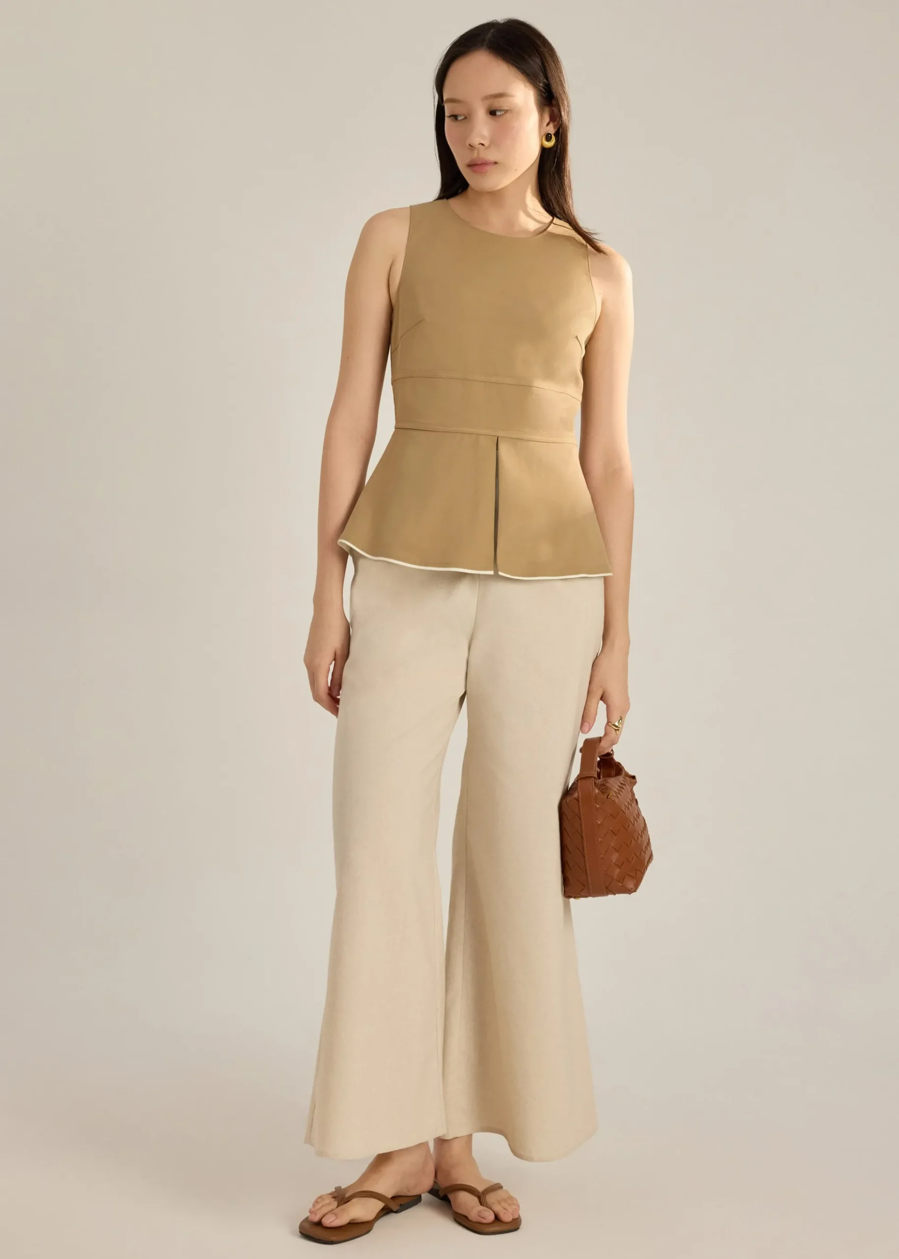 Lyocell Contrast Piping Peplum Top