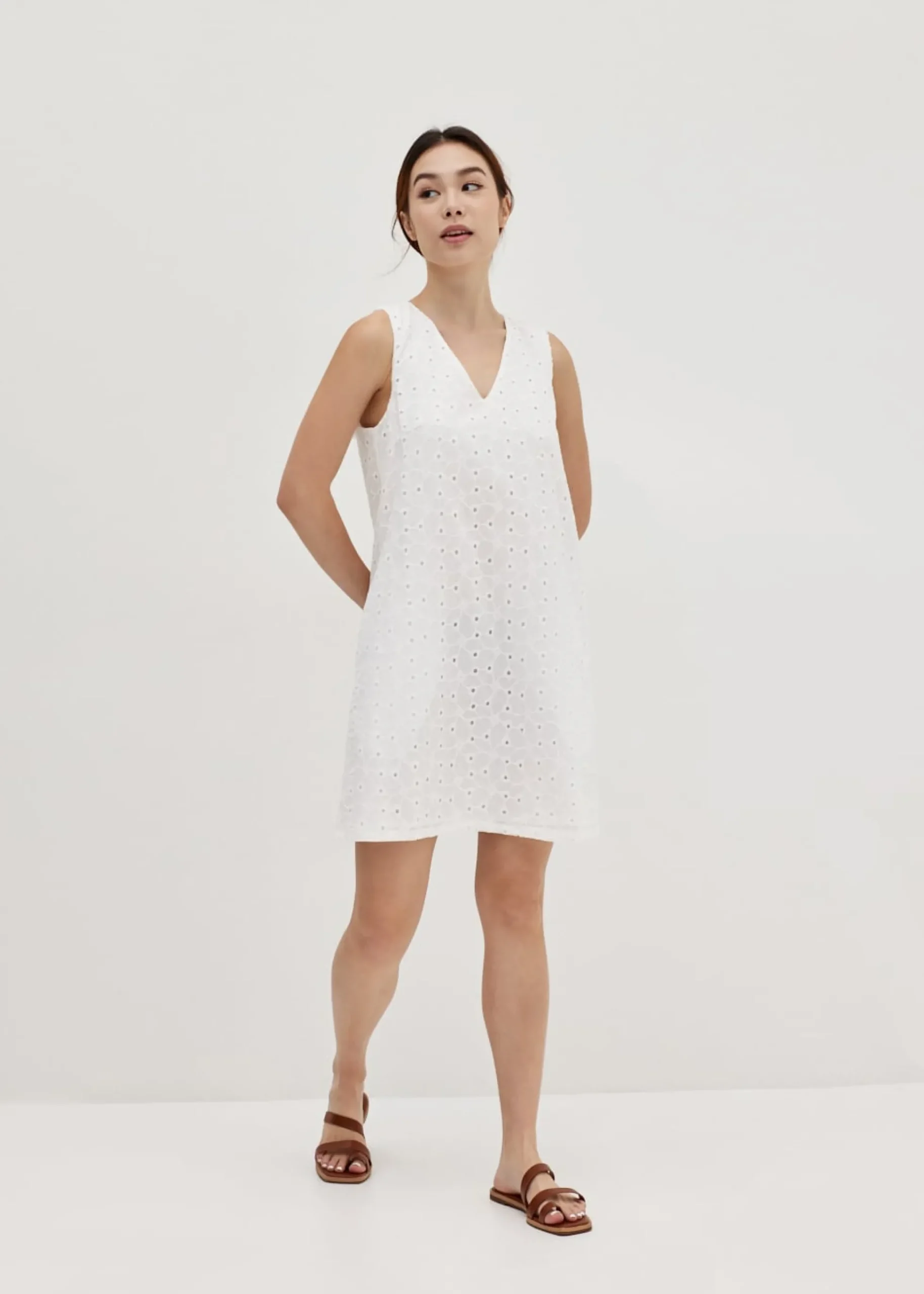 Maelianna Broderie Shift Dress