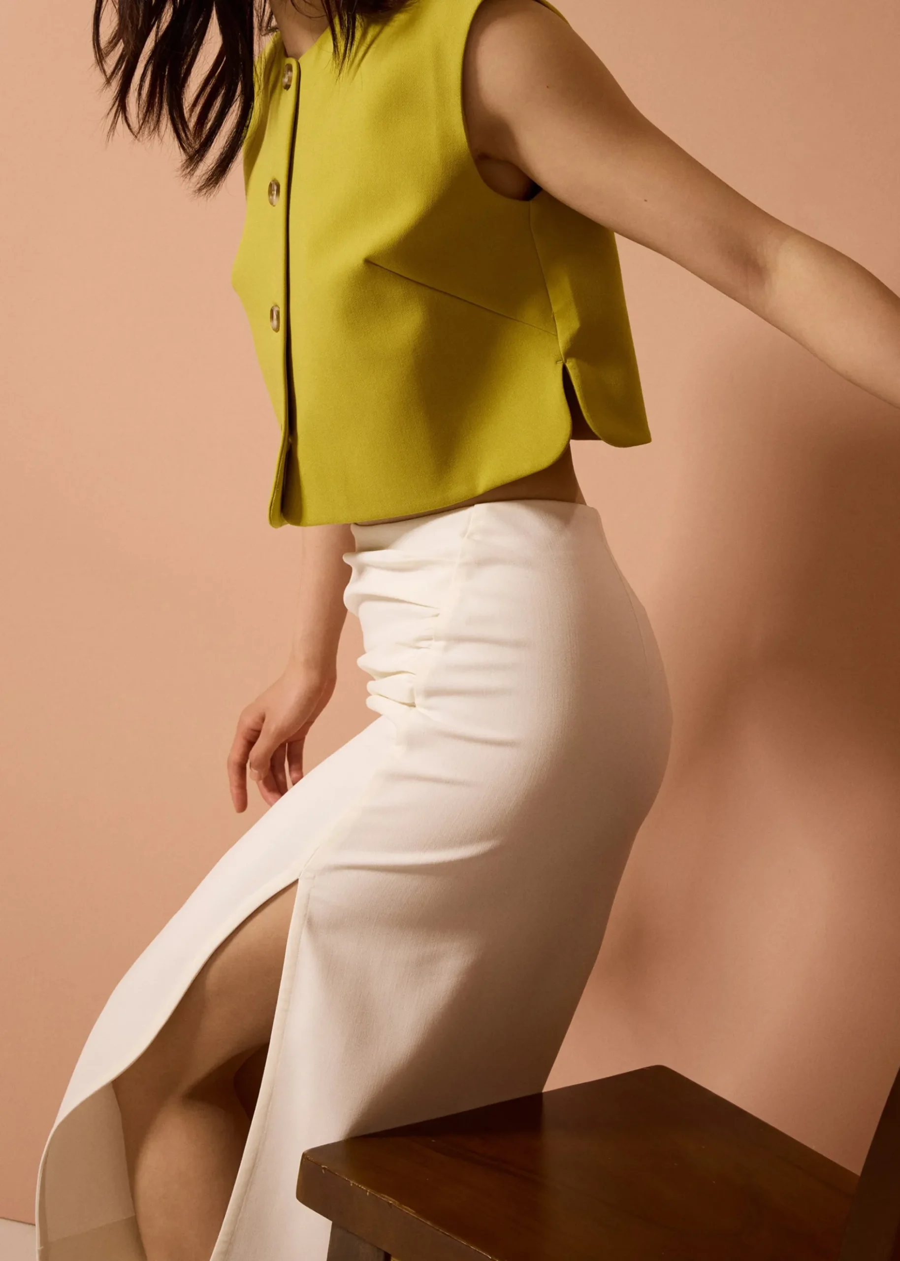 Mei Elastic High Slit Column Midi Skirt